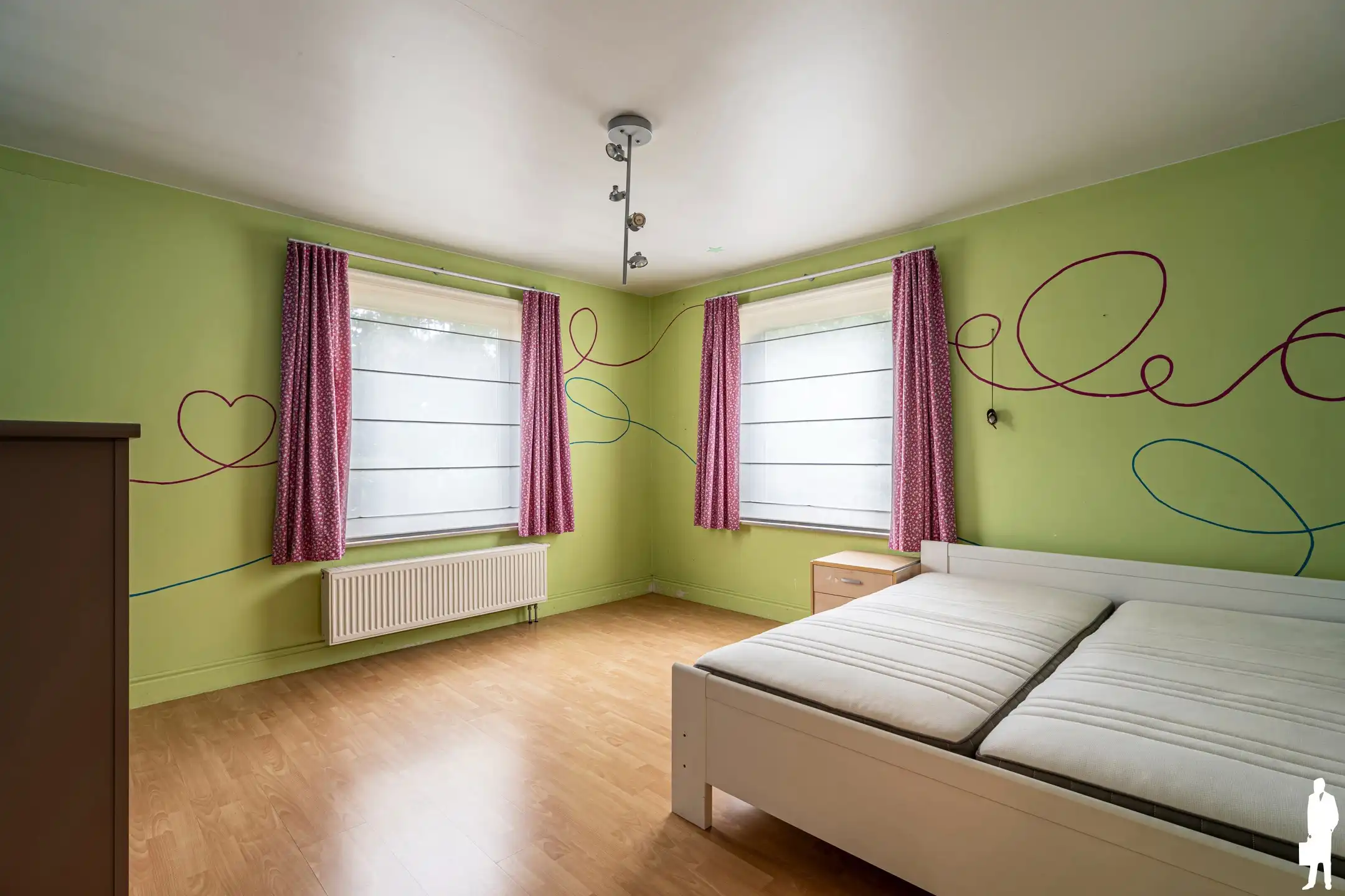 Ruime woning met 5 slpk. op ca. 16 are; uniek, groen gelegen foto 20
