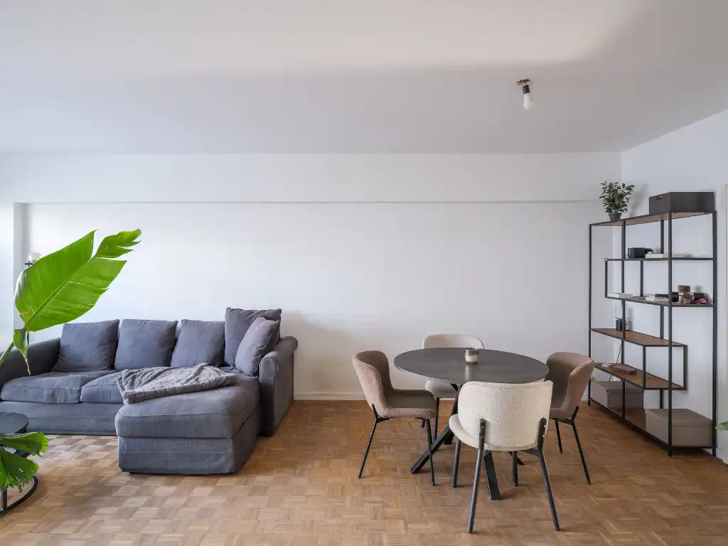 Instapklaar 2 slaapkamer appartement met terras en zonnige tuin foto 4