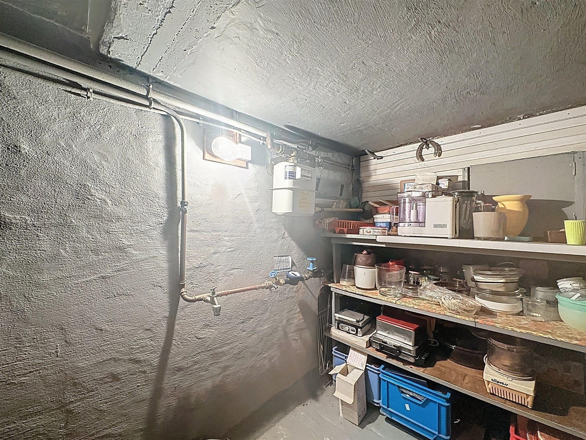 Halfopen bebouwing met 3 slaapkamers, ruime garage en leuke tuin op toplocatie! foto 18