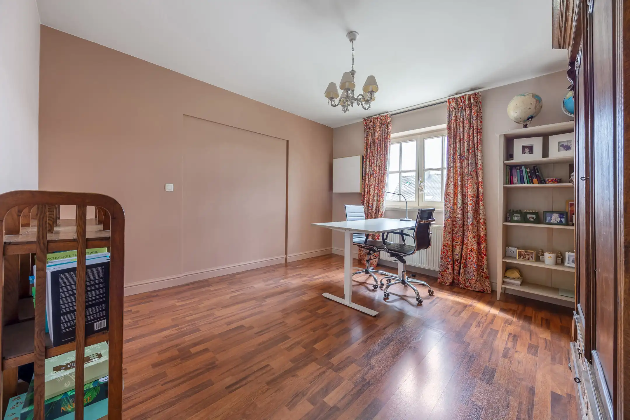 Instapklare villa met praktijkruimte  foto 29