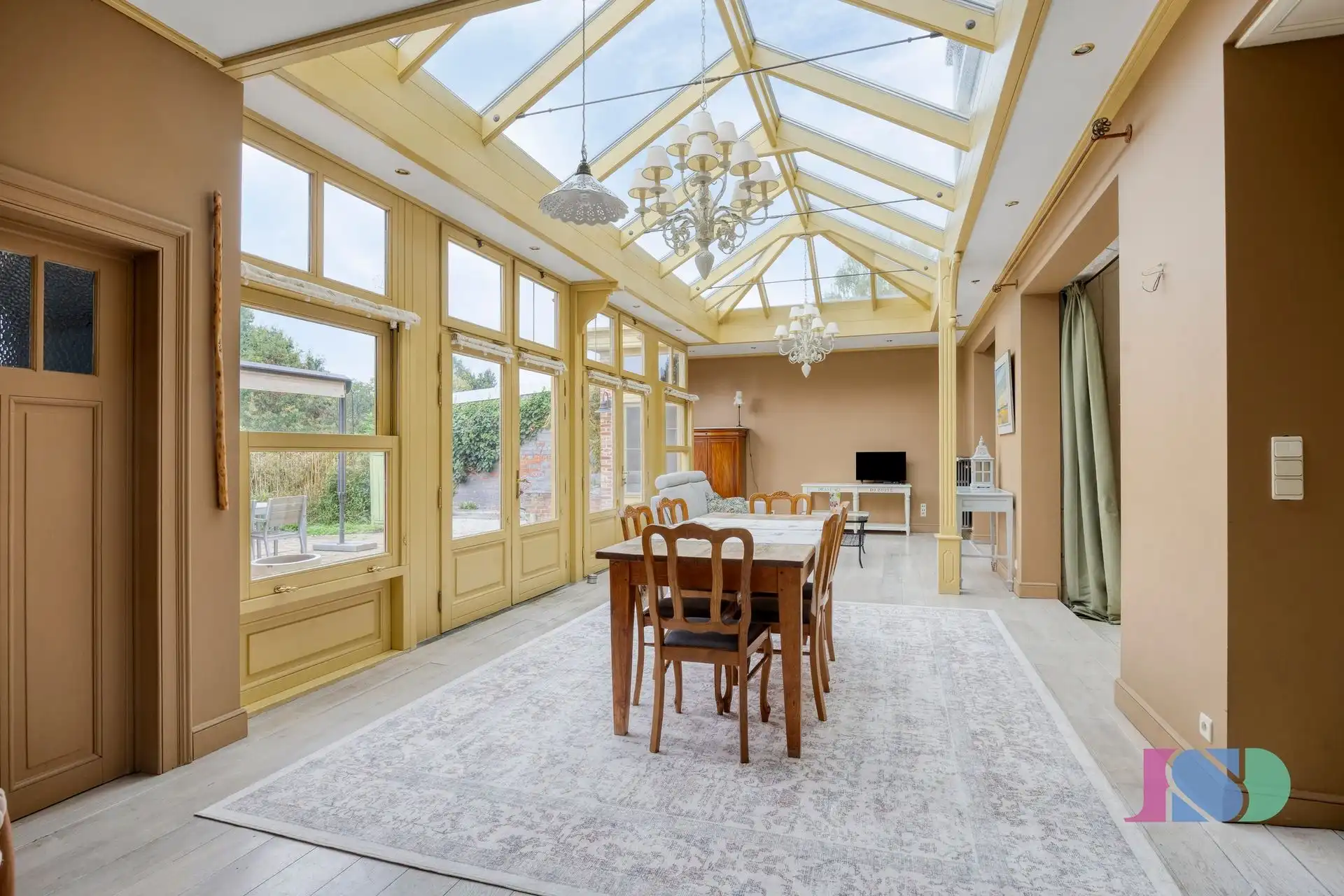 Karaktervolle woning met 8 kamers foto 7