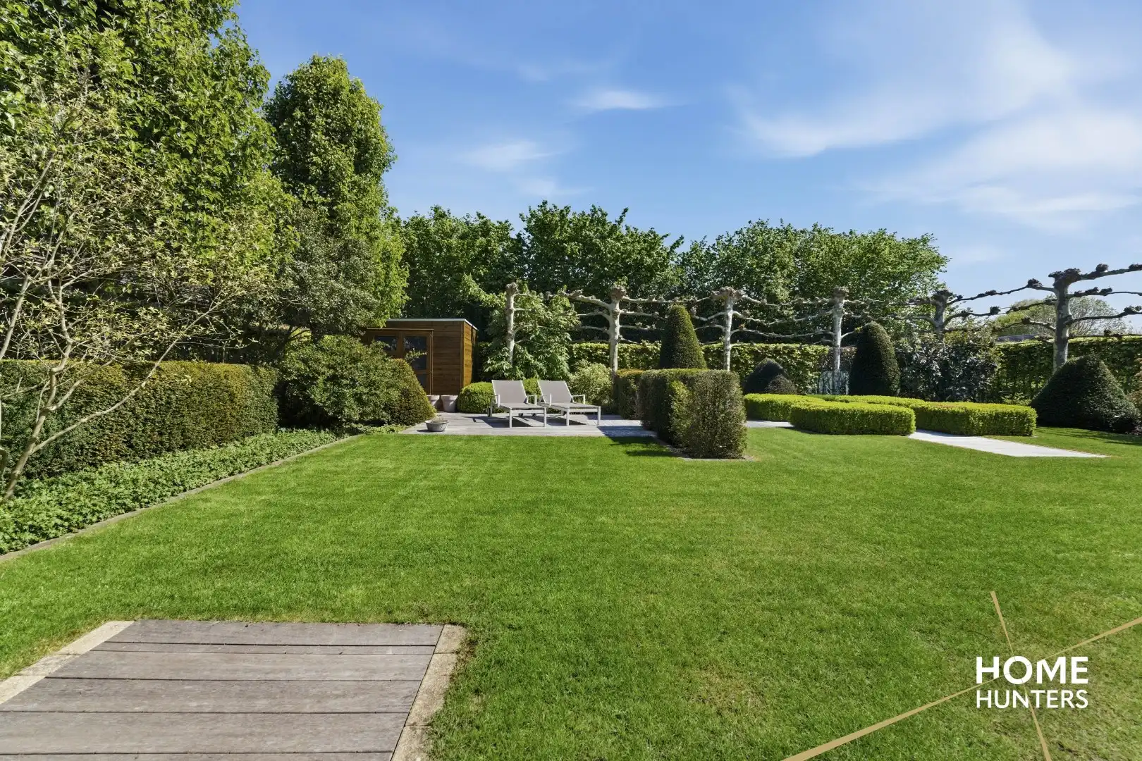 luxe villa met 4 slaapkamers, ruime tuin en een dubbele garage op een rustige locatie te Ieper foto 28