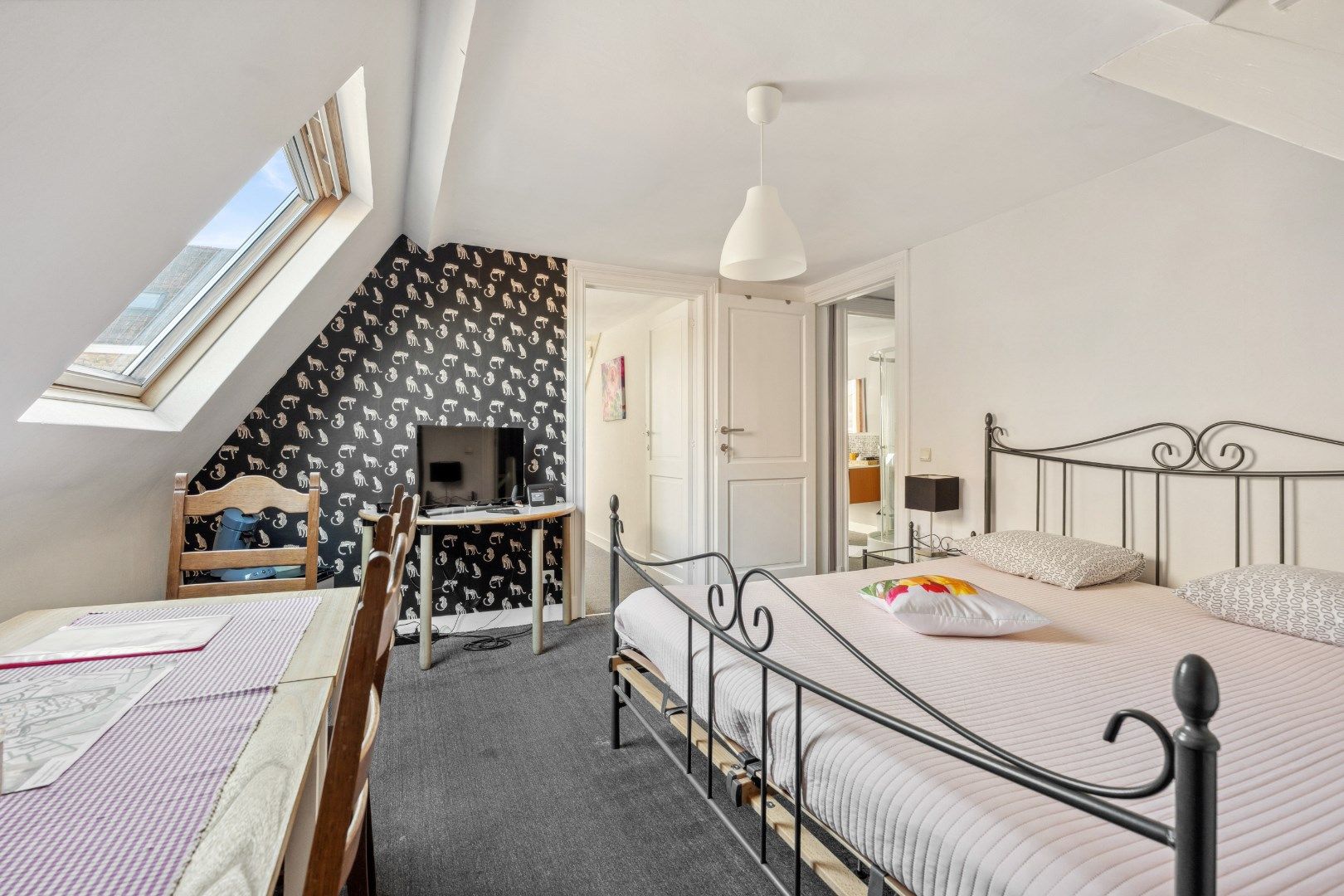 Unieke herenwoning momenteel uitgebaat als B&B en vakantiewoning  foto 21