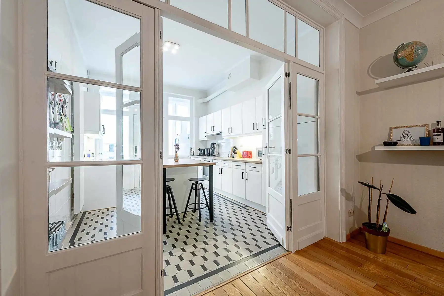 Charmant gerenoveerd appartement in hart van de Dansaertwijk foto 10