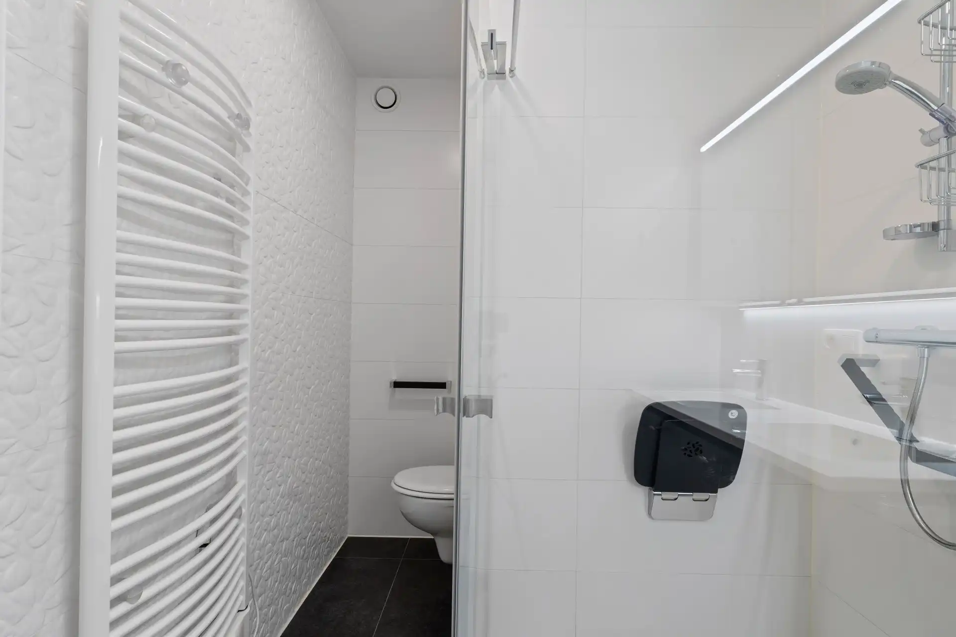 Zeer ruim 3-slaapkamerappartment nabij het strand te Mariakerke foto 16