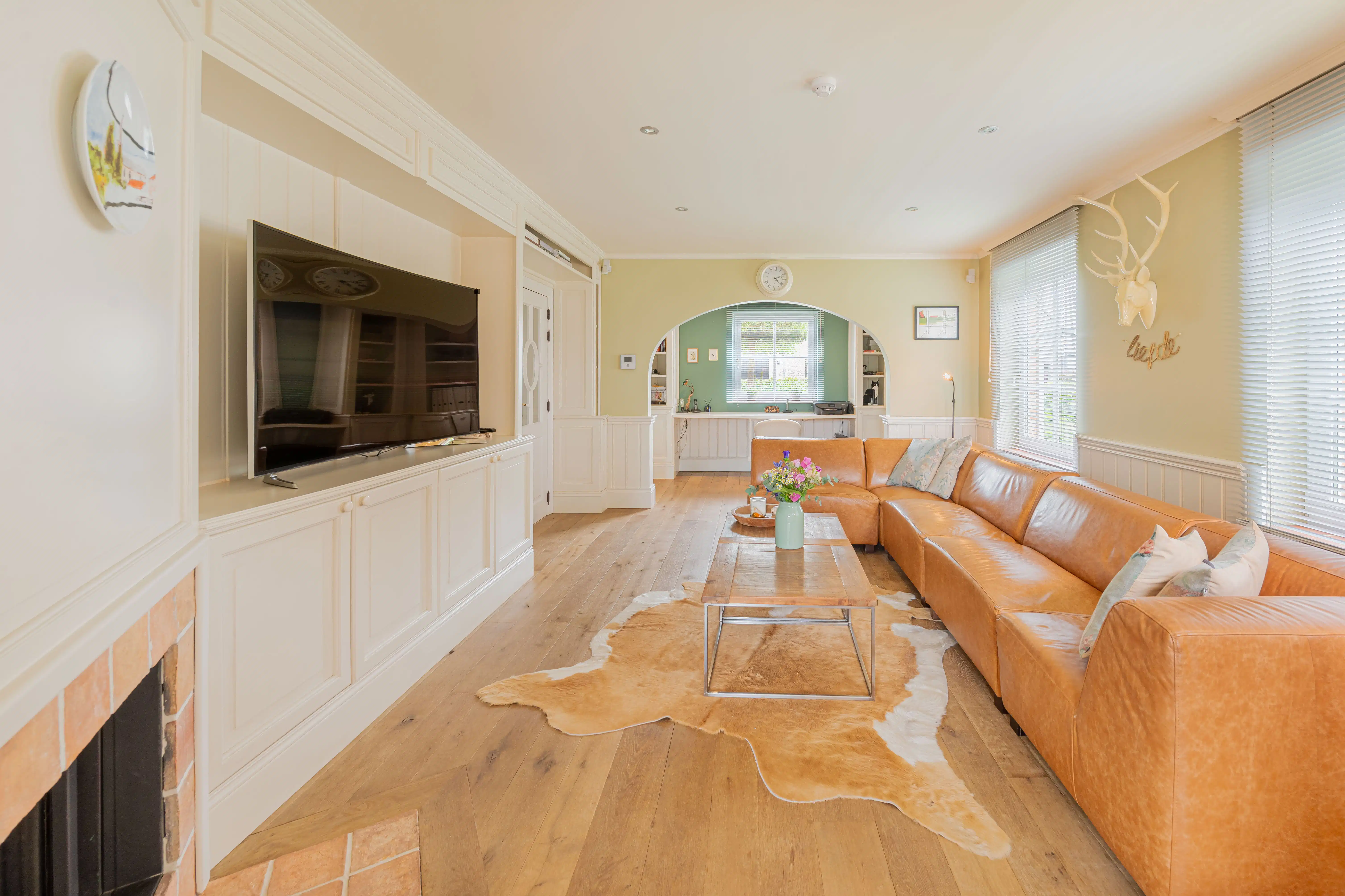 Exclusieve high-end gezinswoning prachtige tuin foto 16