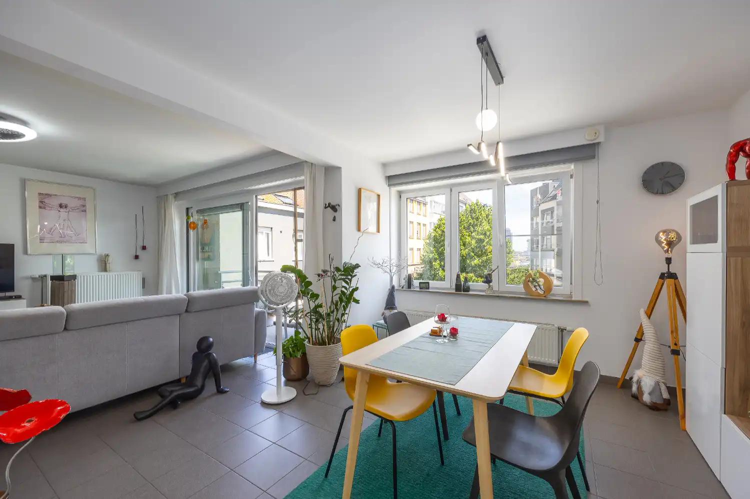 Ruim drie slaapkamer hoek-appartement op centrale ligging! foto 13