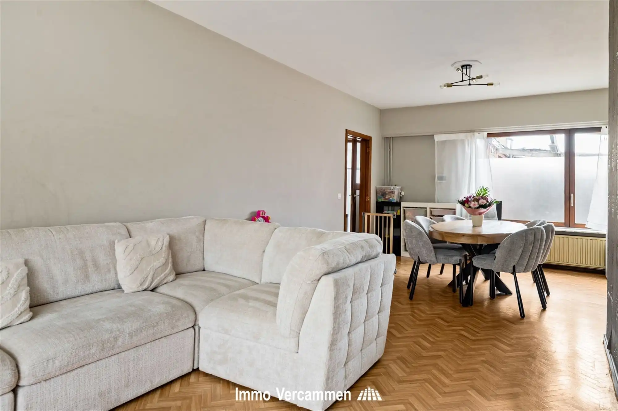 Verrassend ruime woning met 5 SLPK te Sint-Katelijne-Waver foto 2