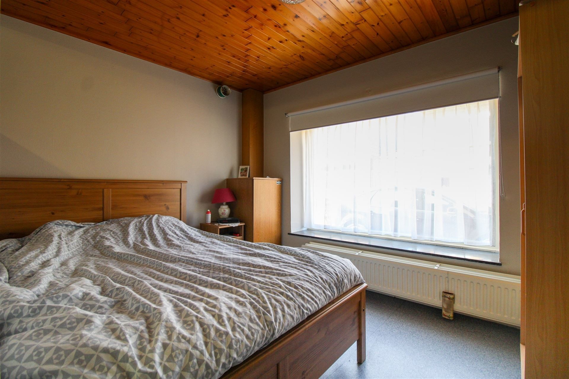 Uniek pand bestaande uit hoofdwoning en volwaardige bijbouw (momenteel verhuurd), elk met eigen busnummer, gelegen langs de Joseph Smeetslaan in Maasmechelen! foto 9