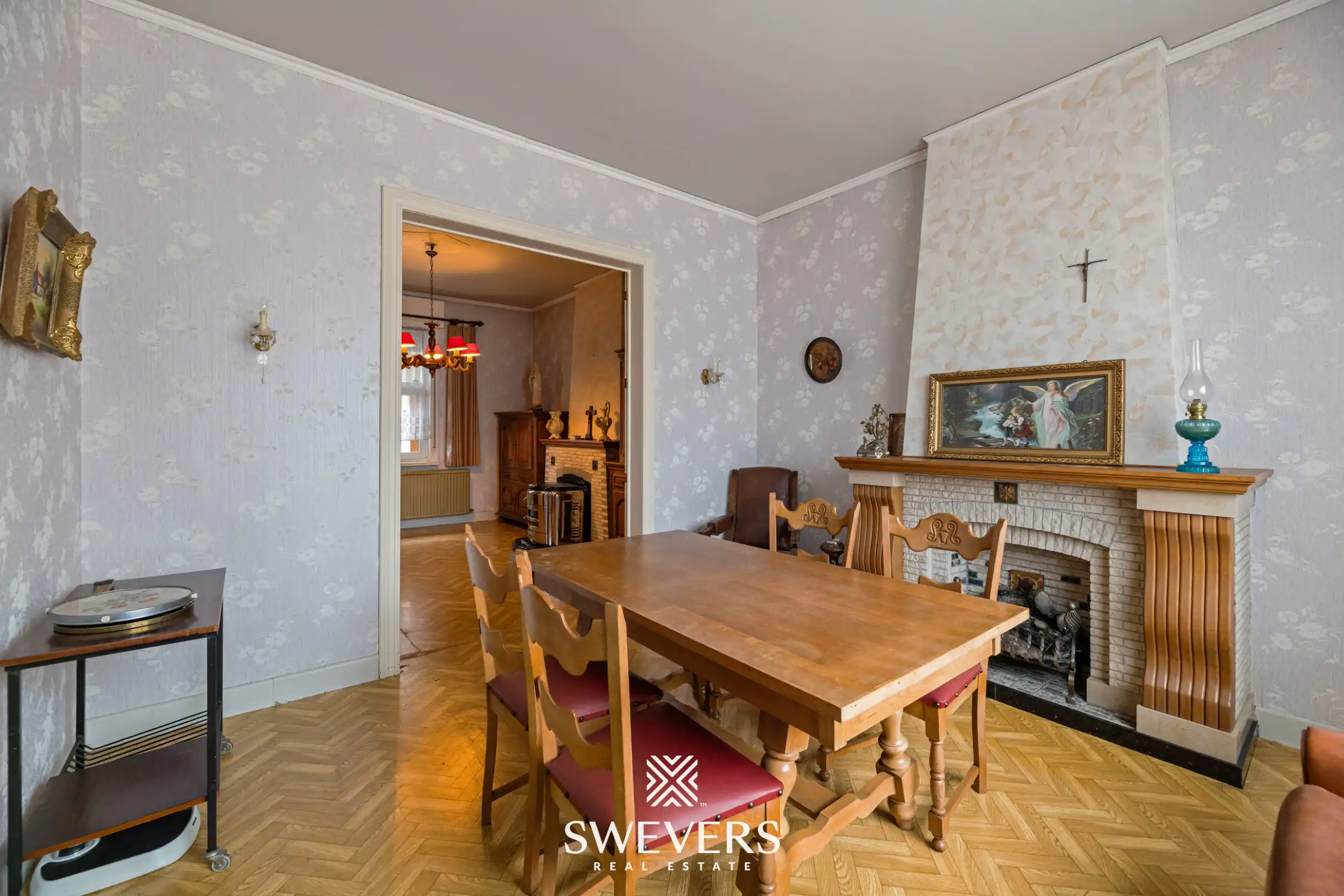 Gezellige halfopen bebouwing toe aan renovatie met mogelijks 3 slaapkamers te Koersel foto 4