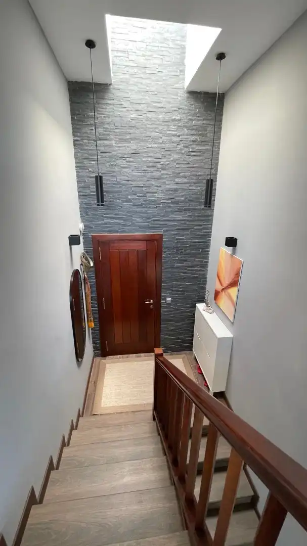 Uitzonderlijk ruime woning met uitzicht over de kustlijn   foto 13