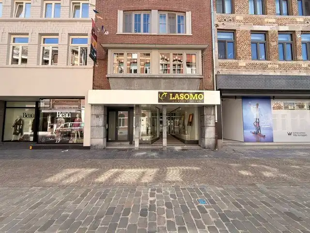 Handelspand te huur op toplocatie in het centrum van Maaseik. foto 2