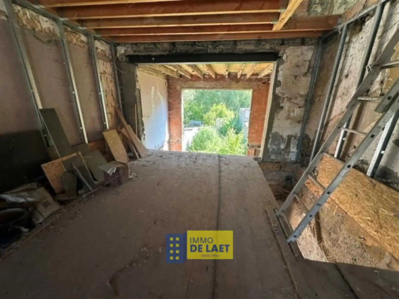 Volledig te renoveren woning met potentieel foto 4
