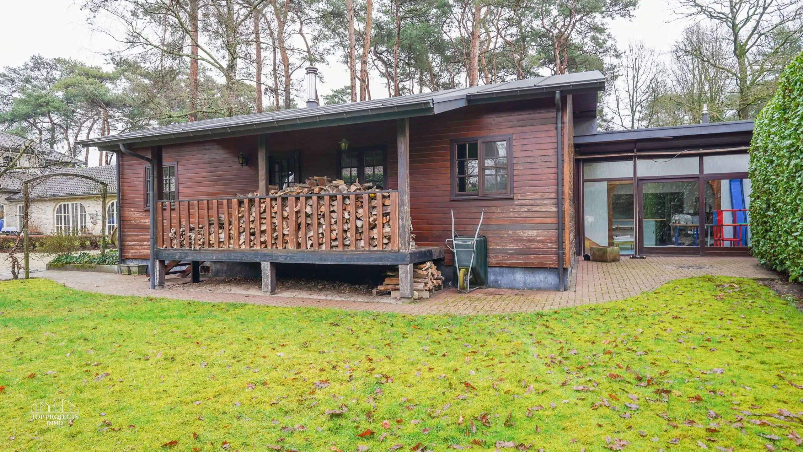 Statige villa met een tijdloos karakter en majestueuze uitstraling foto 35