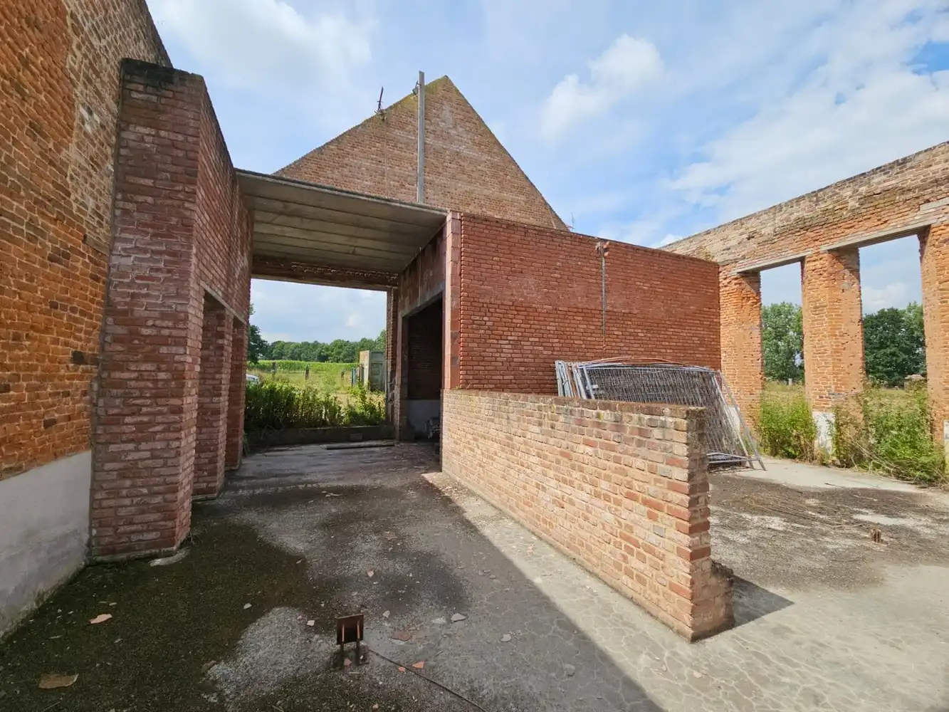 Prachtig gelegen, verder te vernieuwen landgebouw (omg. Congoberg) foto 5