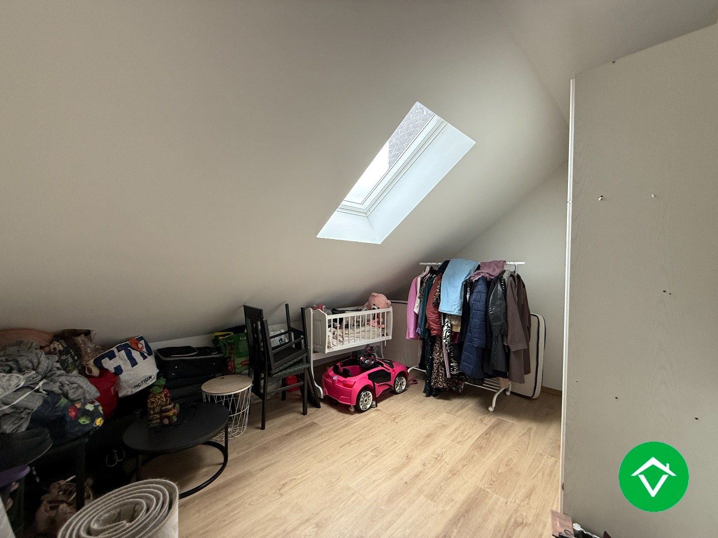 Rijwoning met 3 slaapkamers en terrastuinin centrum Roeselare foto 15