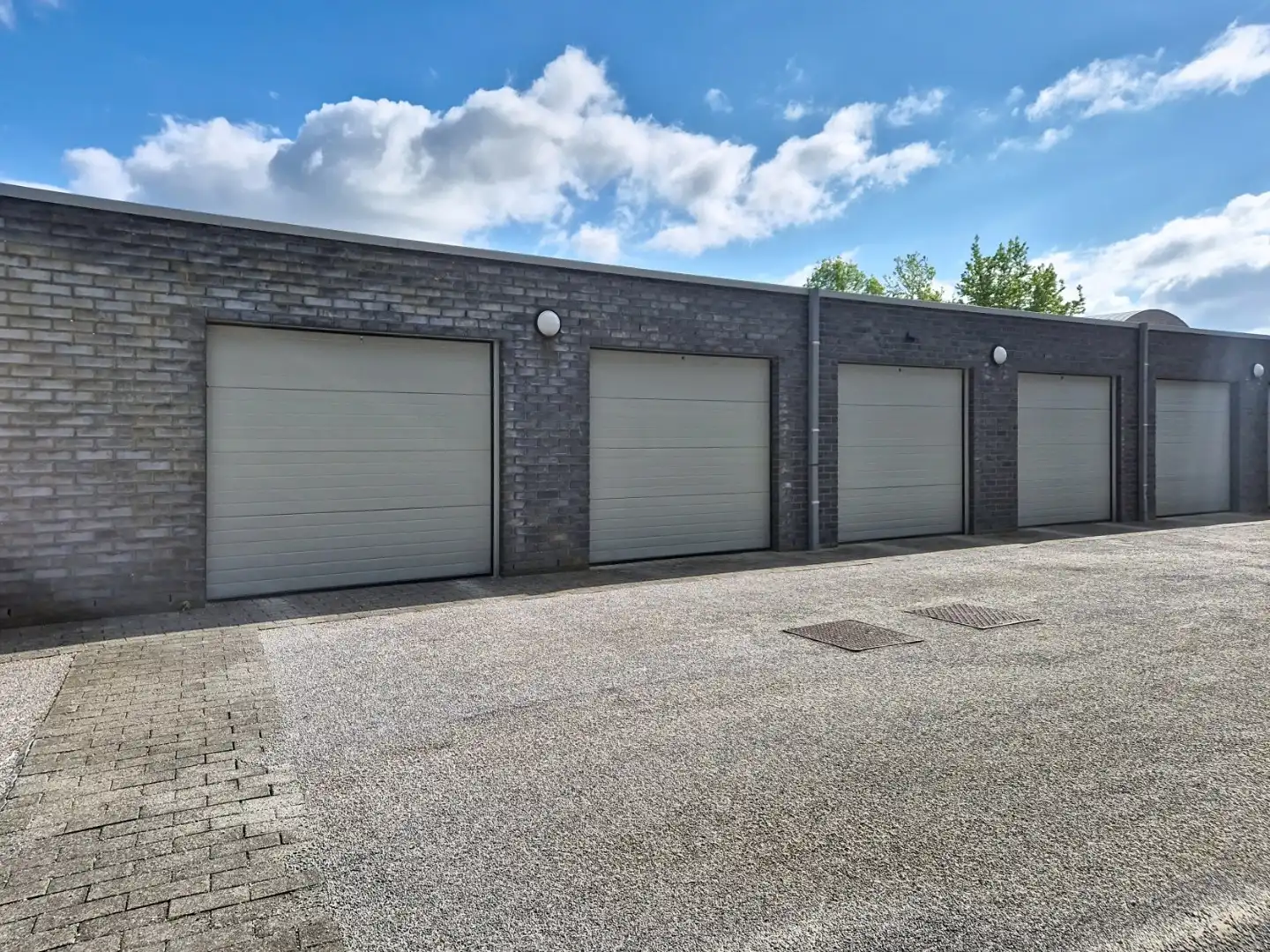 Appartement met 2 slpks en garage foto 14