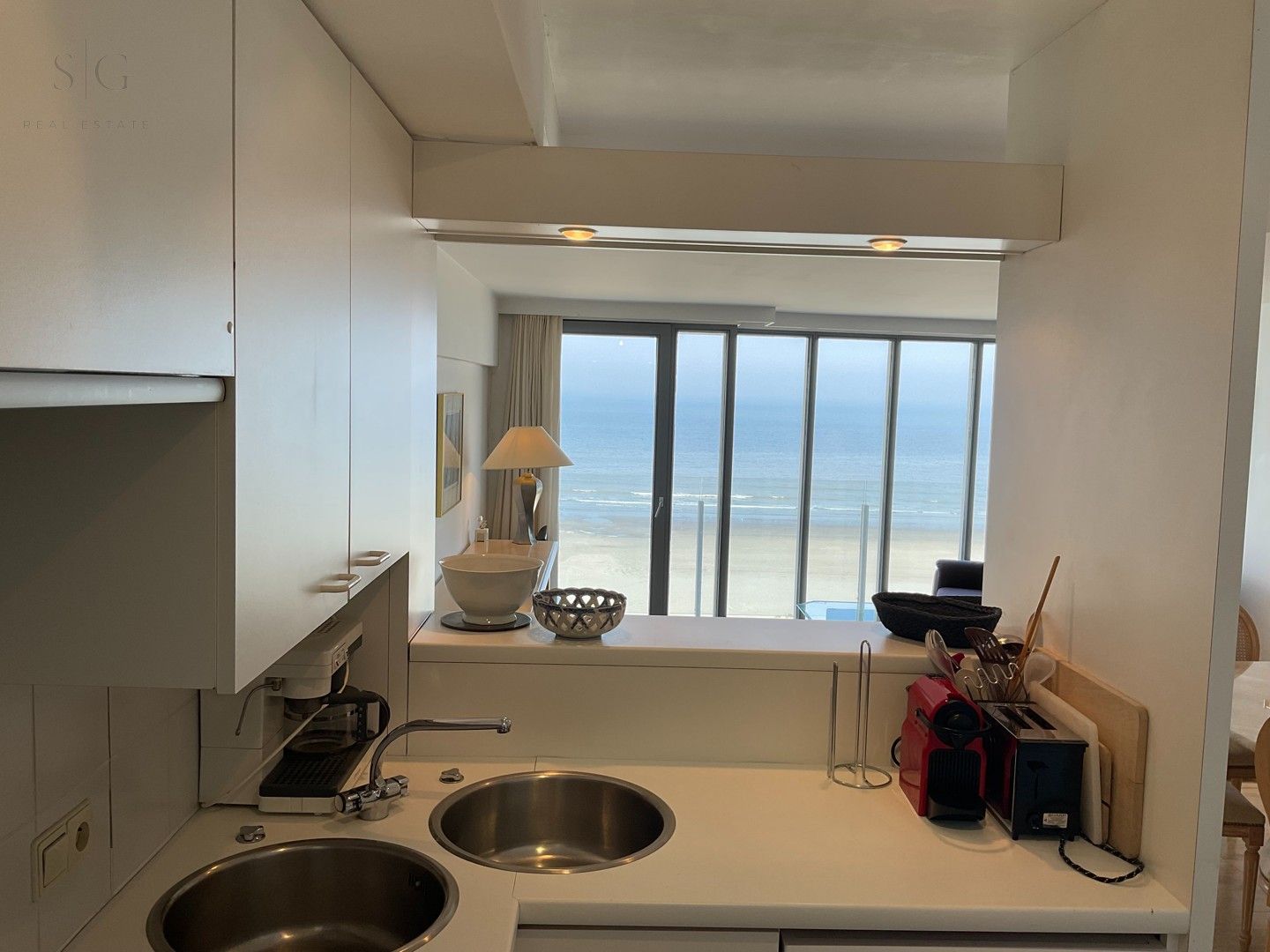 Prachtig appartement met  adembenemend frontaal zeezicht , 2 slaapkamers én 2 badkamers foto 14
