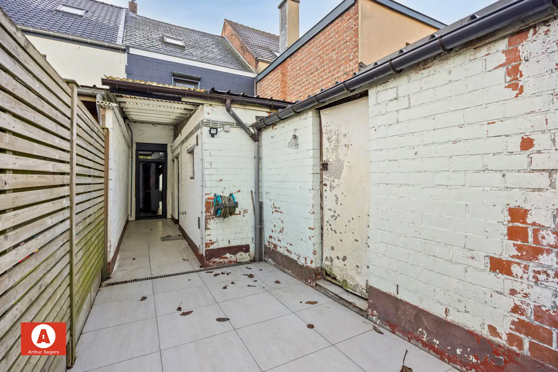 Instapklare gezinswoning pal bij centrum Buggenhout. foto 23