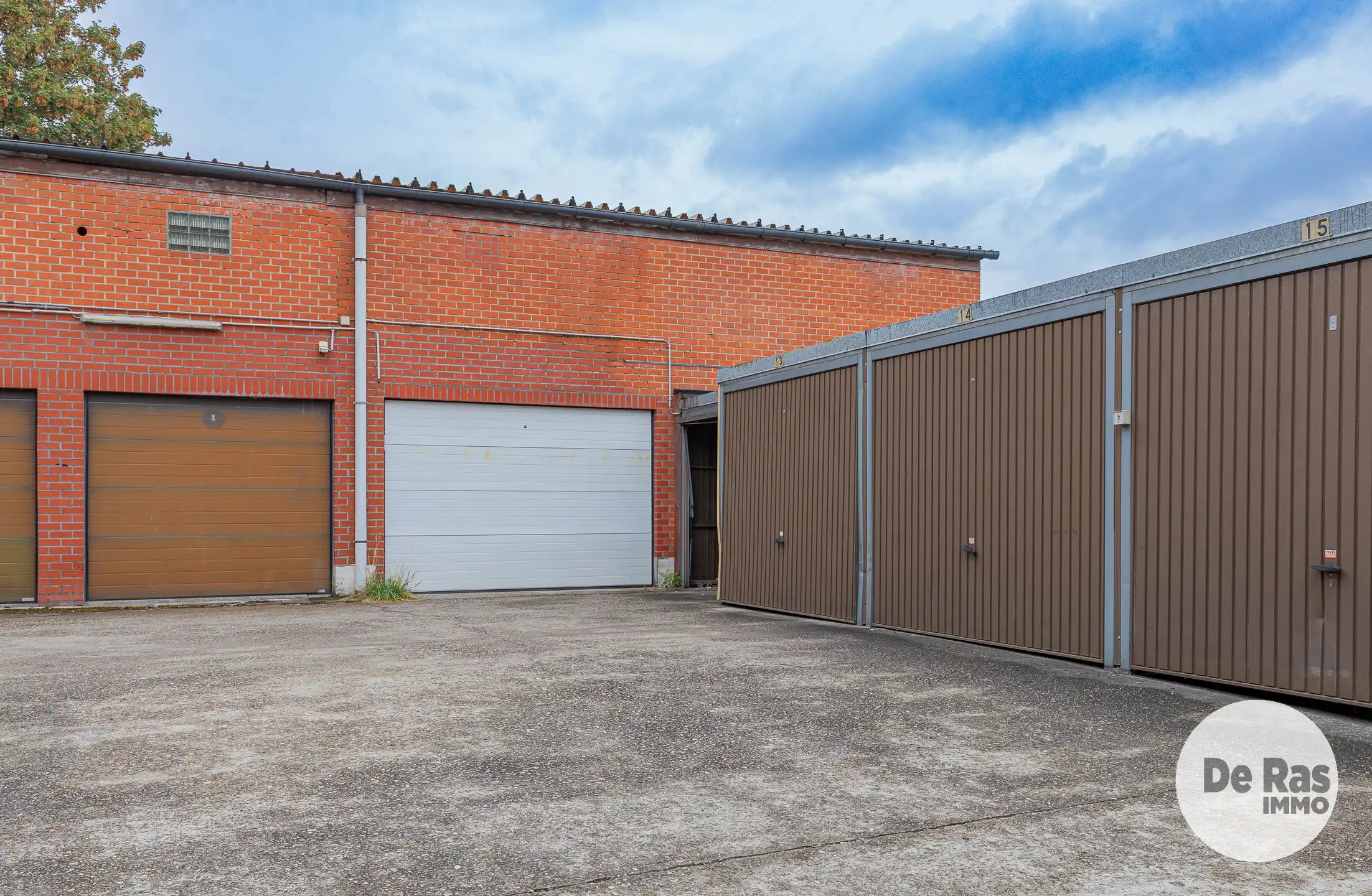 Splinternieuwe tandartspraktijk in centrum–145 m²-3 kabinetten foto 2