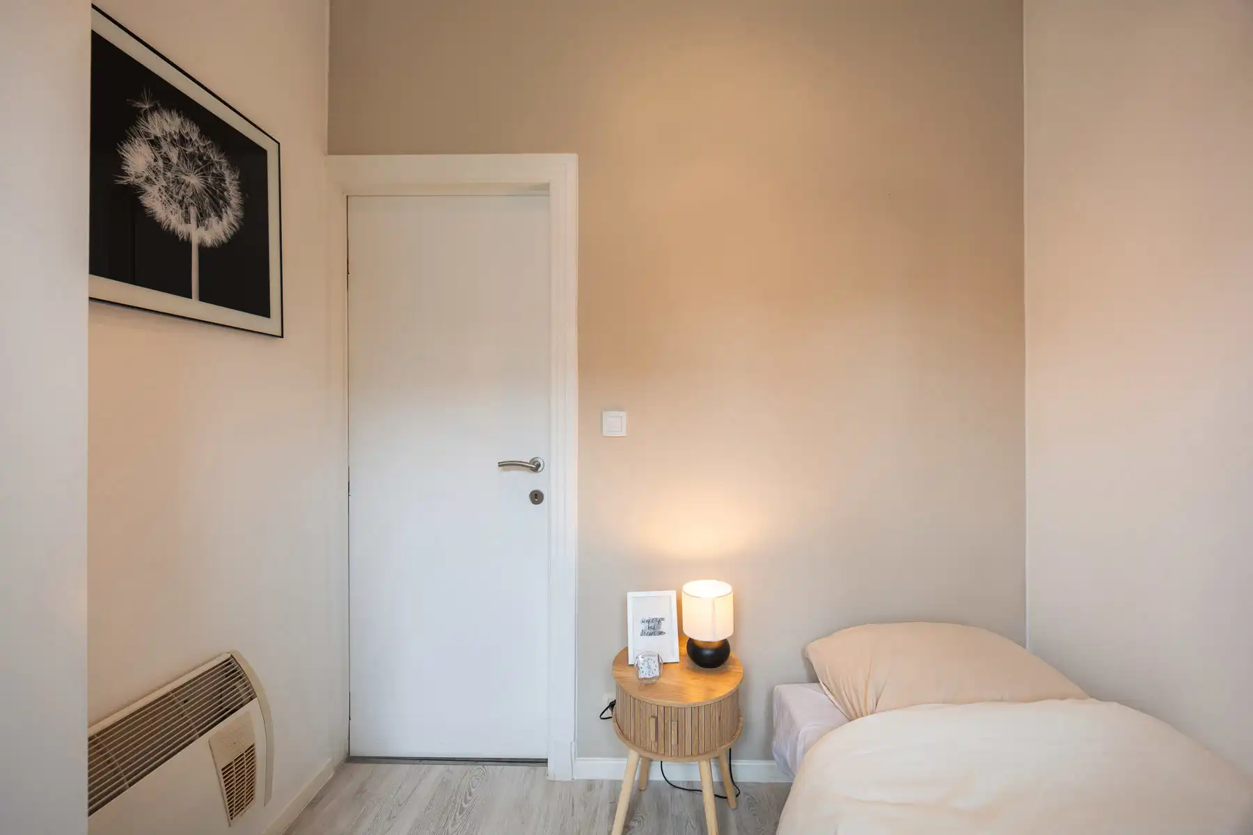 Gerenoveerd appartement met gezellig terras op toplocatie foto 17