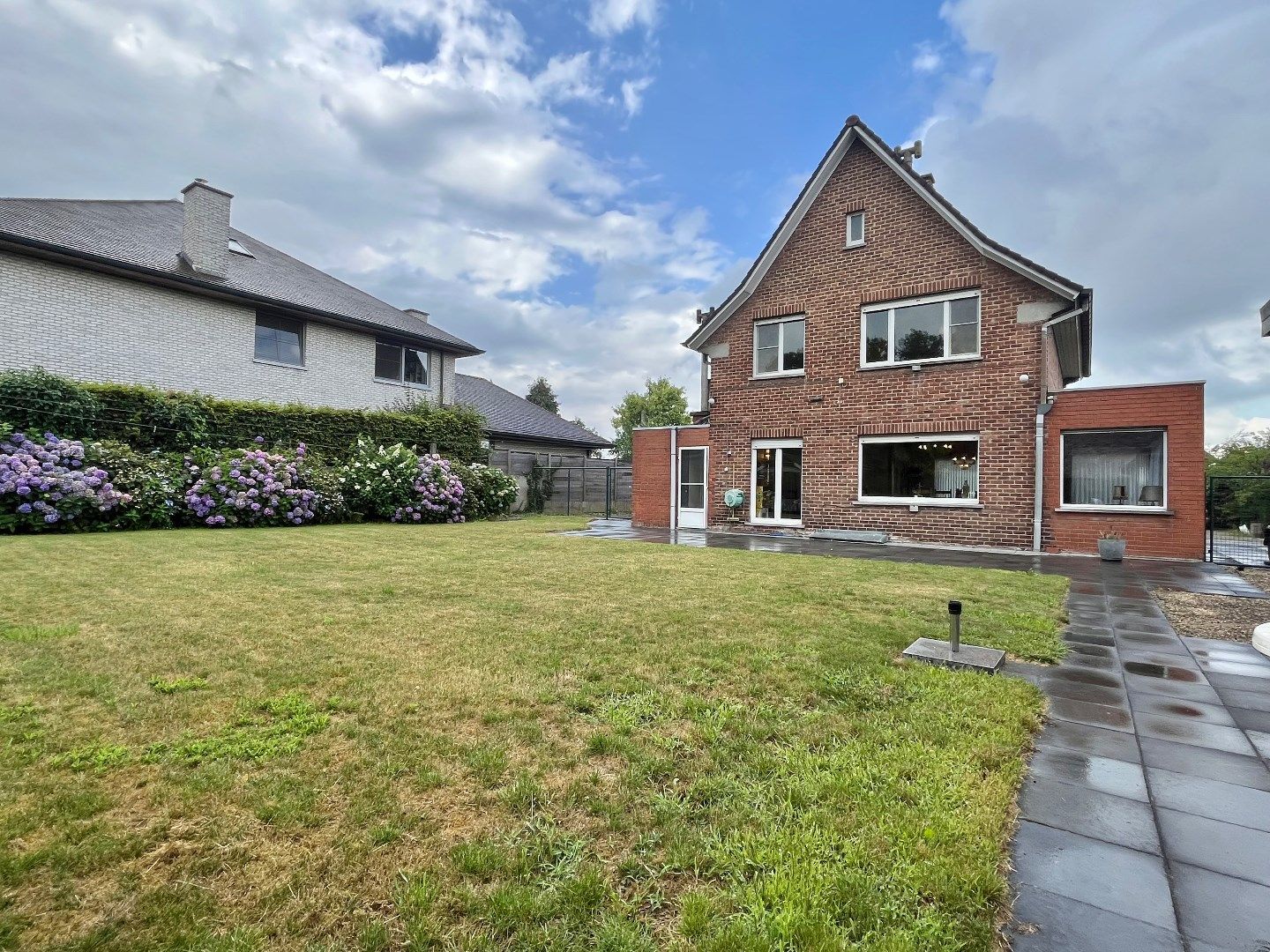 Alleenstaande woning te koop in Kuurne met ruime tuin, 3 slaapkamers en een topligging.  foto 14