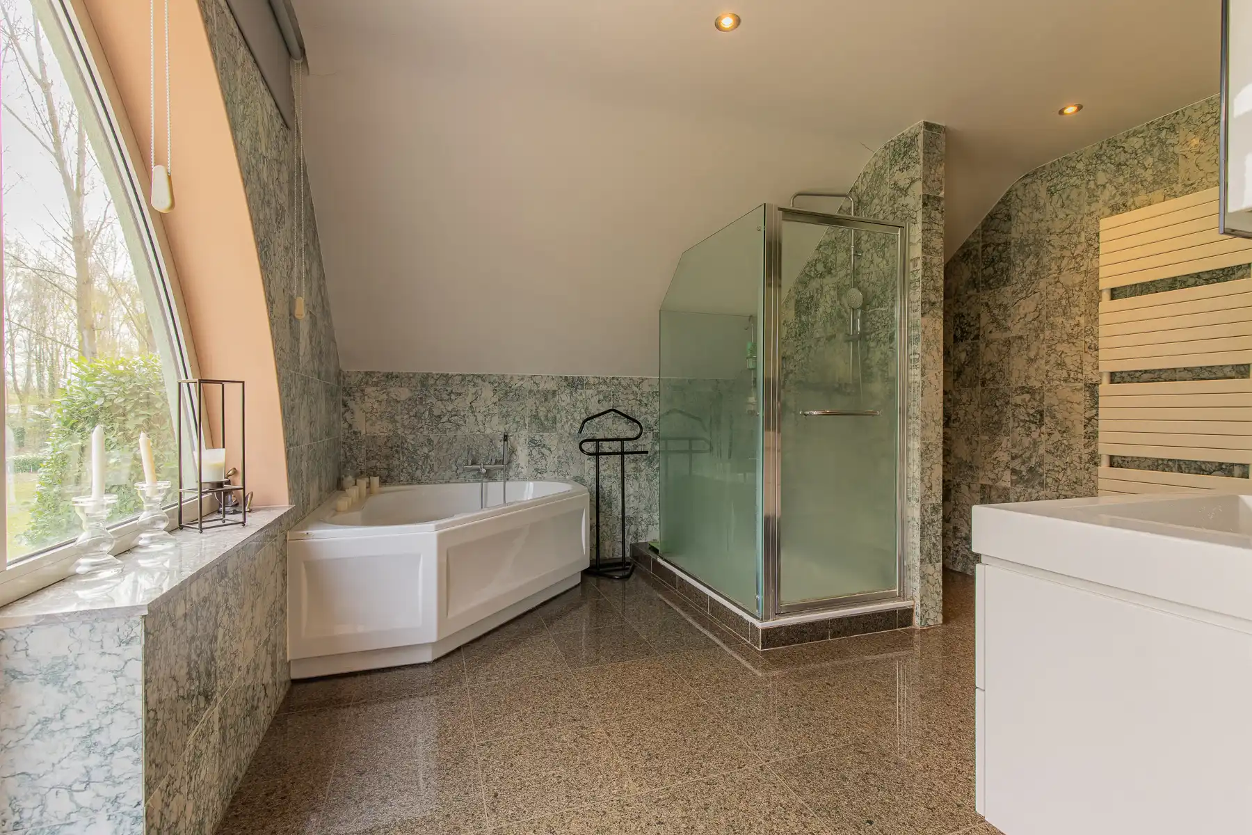 Woning op unieke ligging van 5 hectare foto 13