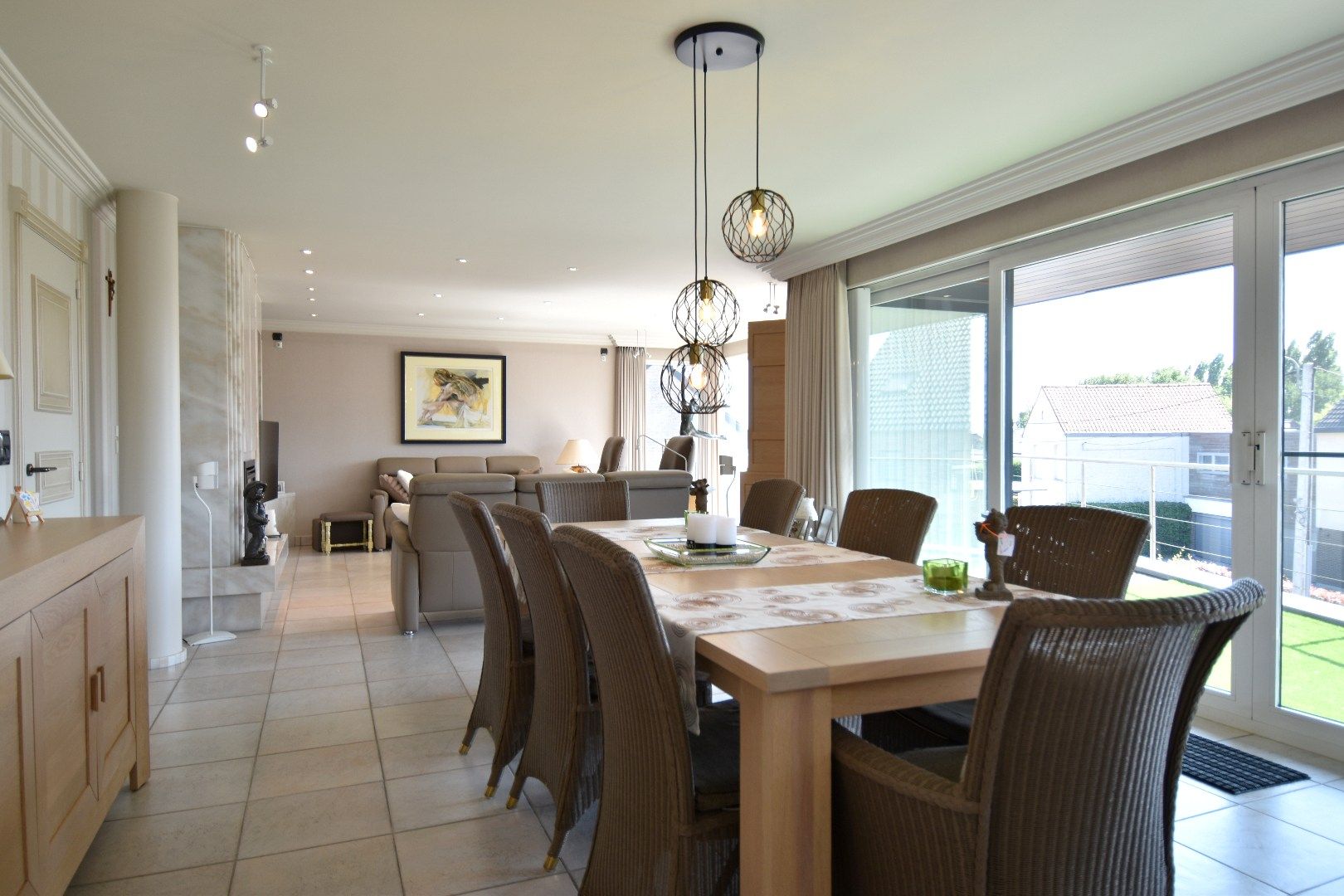 Instapklare villa met 5 slaapkamers én grote handelsruimte te koop in Gullegem foto 6