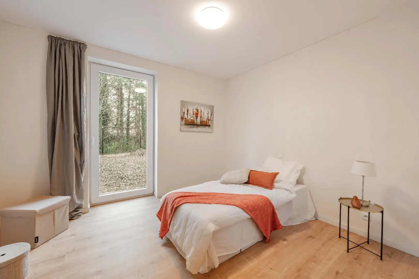 Ruim 2-slpk appartement met 15m2 zuidgericht terras met volle privacy foto 10