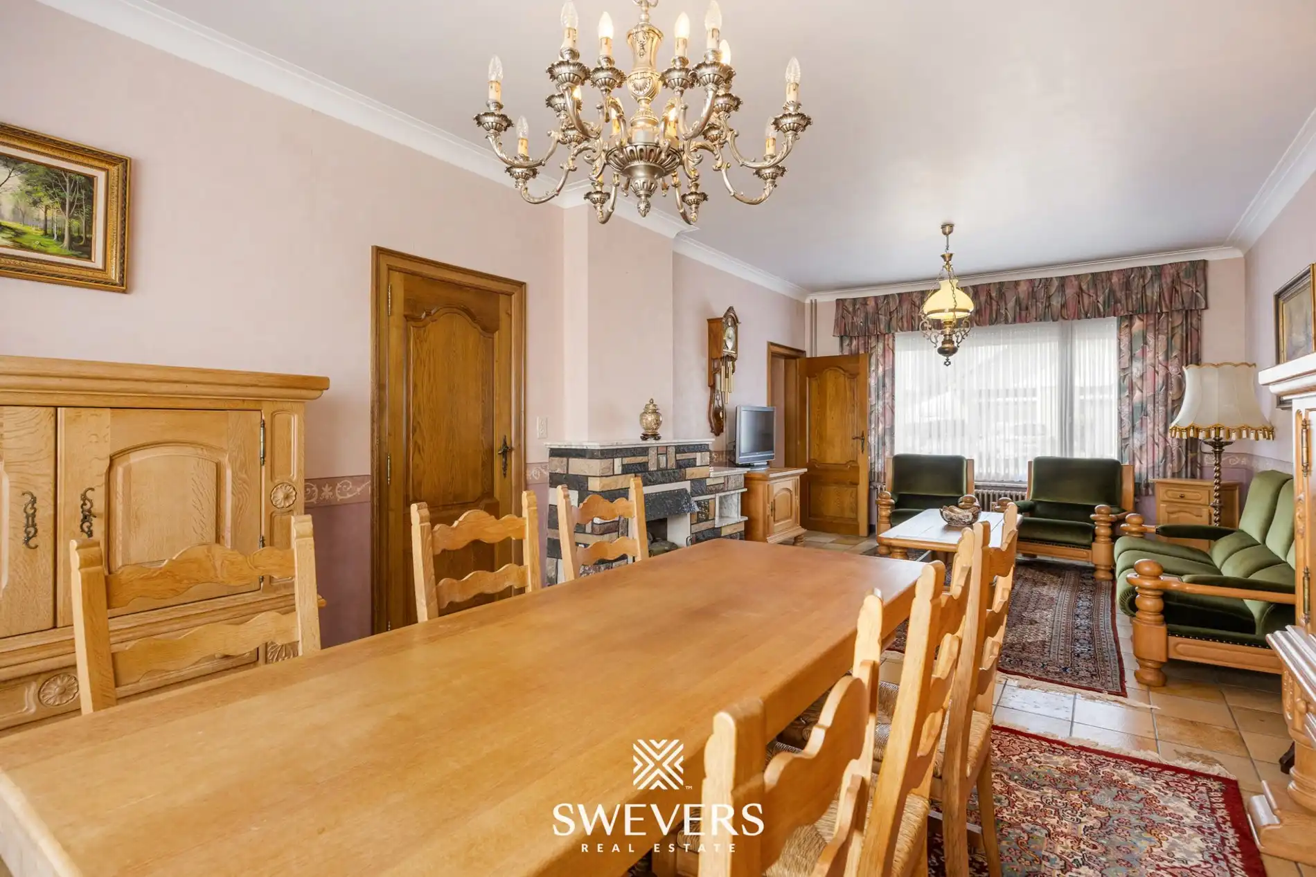 Op te frissen gezinswoning met 4 slaapkamers en veel potentieel foto 10