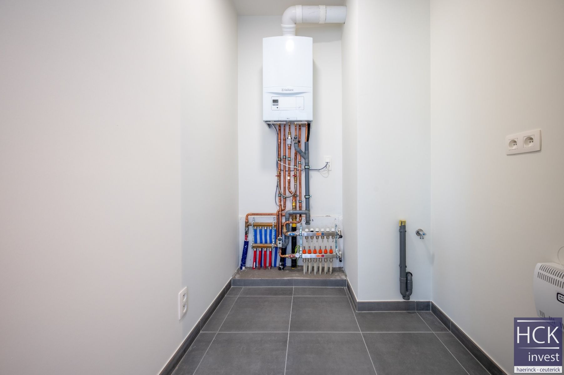 DEINZE - Prachtig nieuwbouwapp. met 2 SLPK, terras én parkeerplaats foto 16