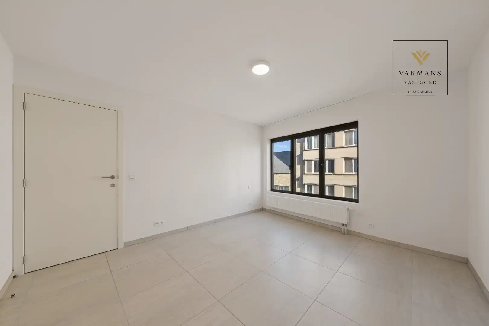 MODERN NIEUW APPARTEMENT PAL IN HET CENTRUM foto 11
