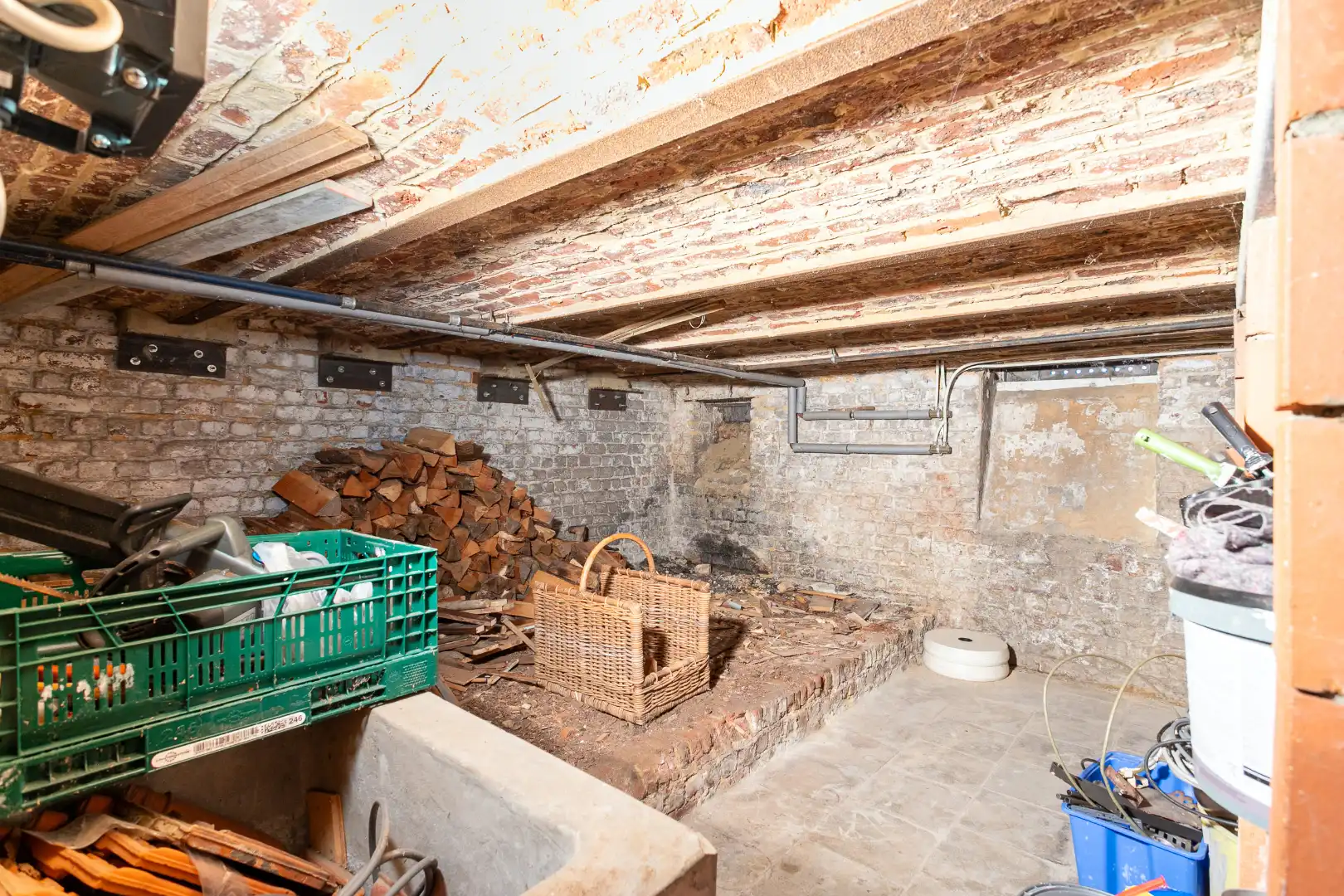 Instapklare driegevelwoning met 4 slpk te Lembeek foto 24