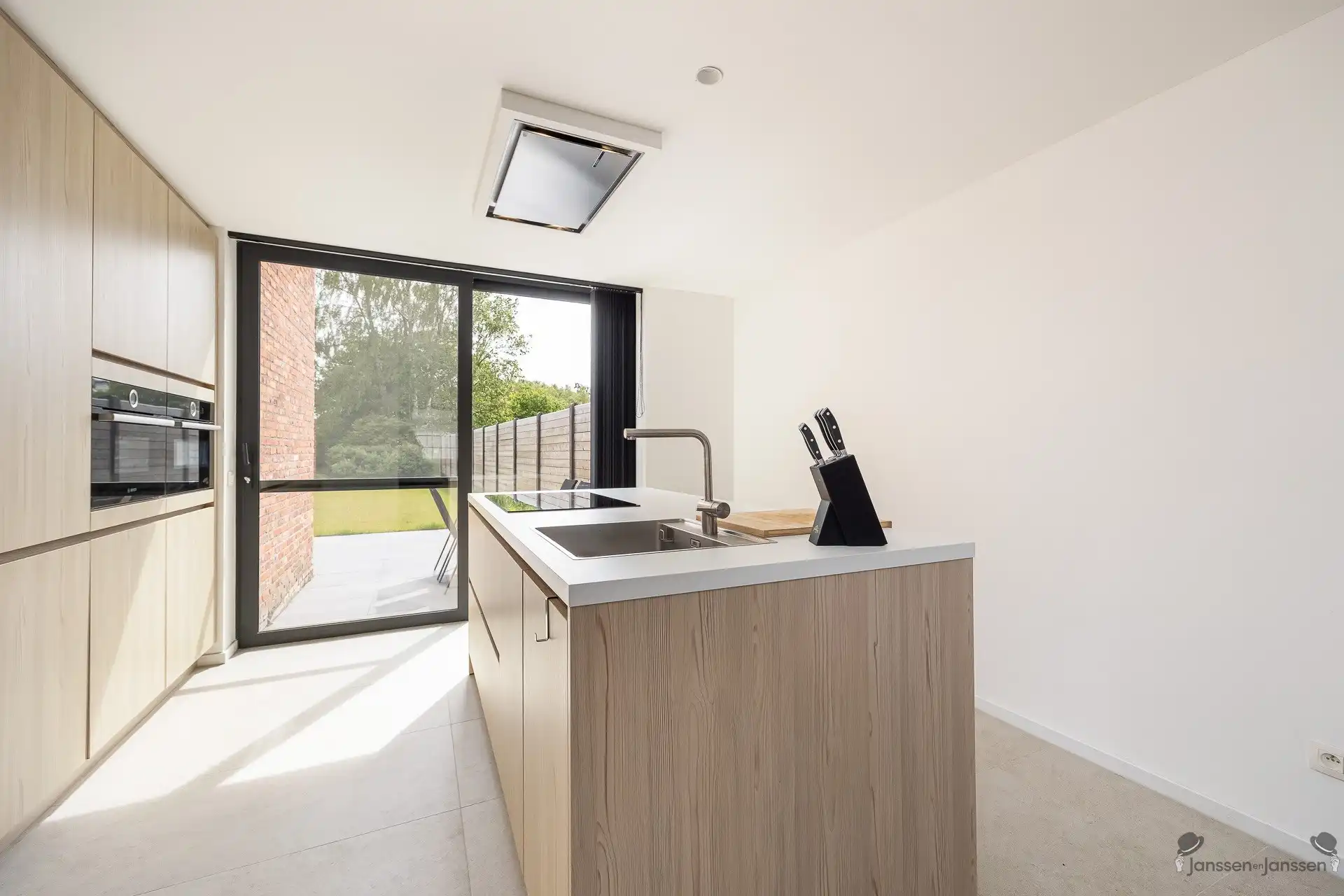 Exclusief wonen nabij het meer van Keerbergen luxe, rust & topafwerking foto 6