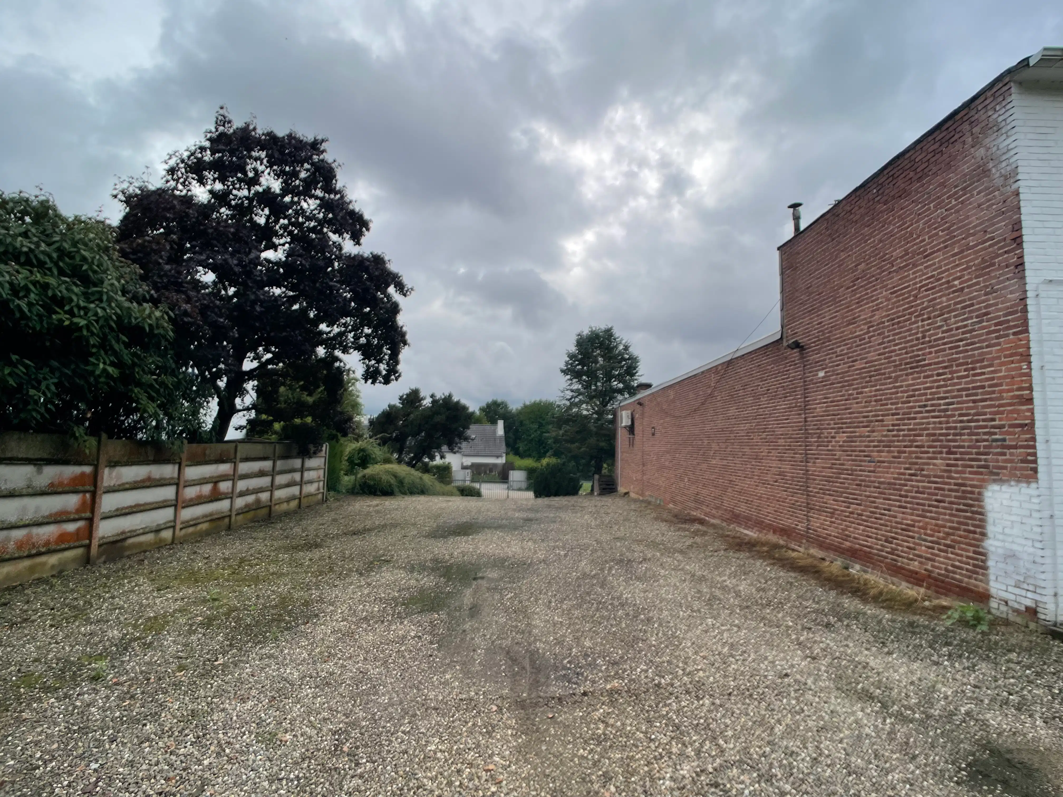 Projectgrond gelegen op een zeer gunstige locatie. foto 6