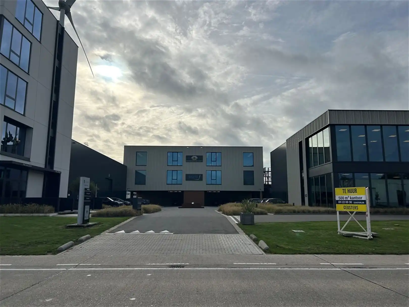 Kantoorgebouw foto 26