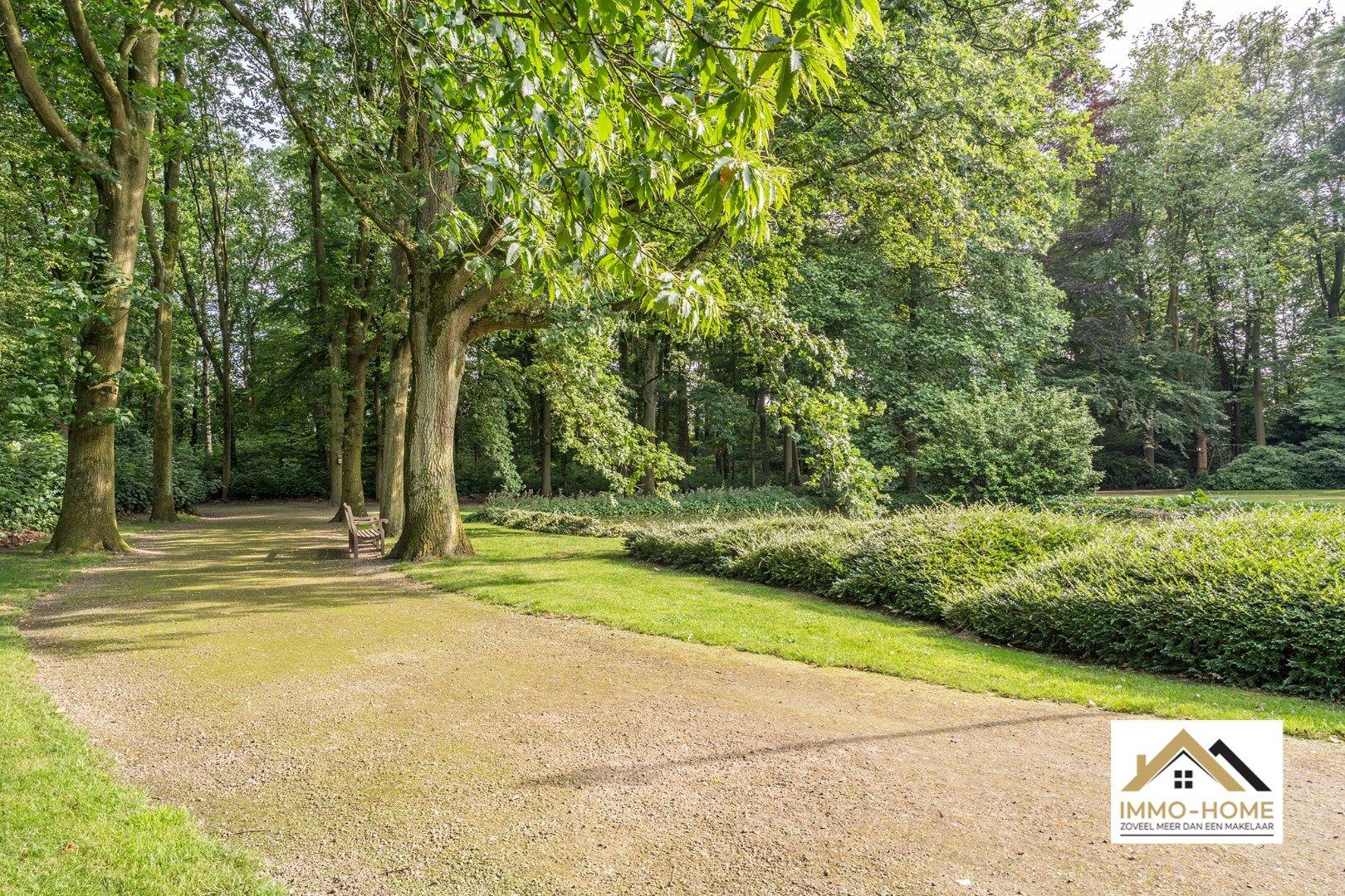 Prachtige zorgappartementen in een residentiële omgeving met zwembad en park te Oostakker foto 25