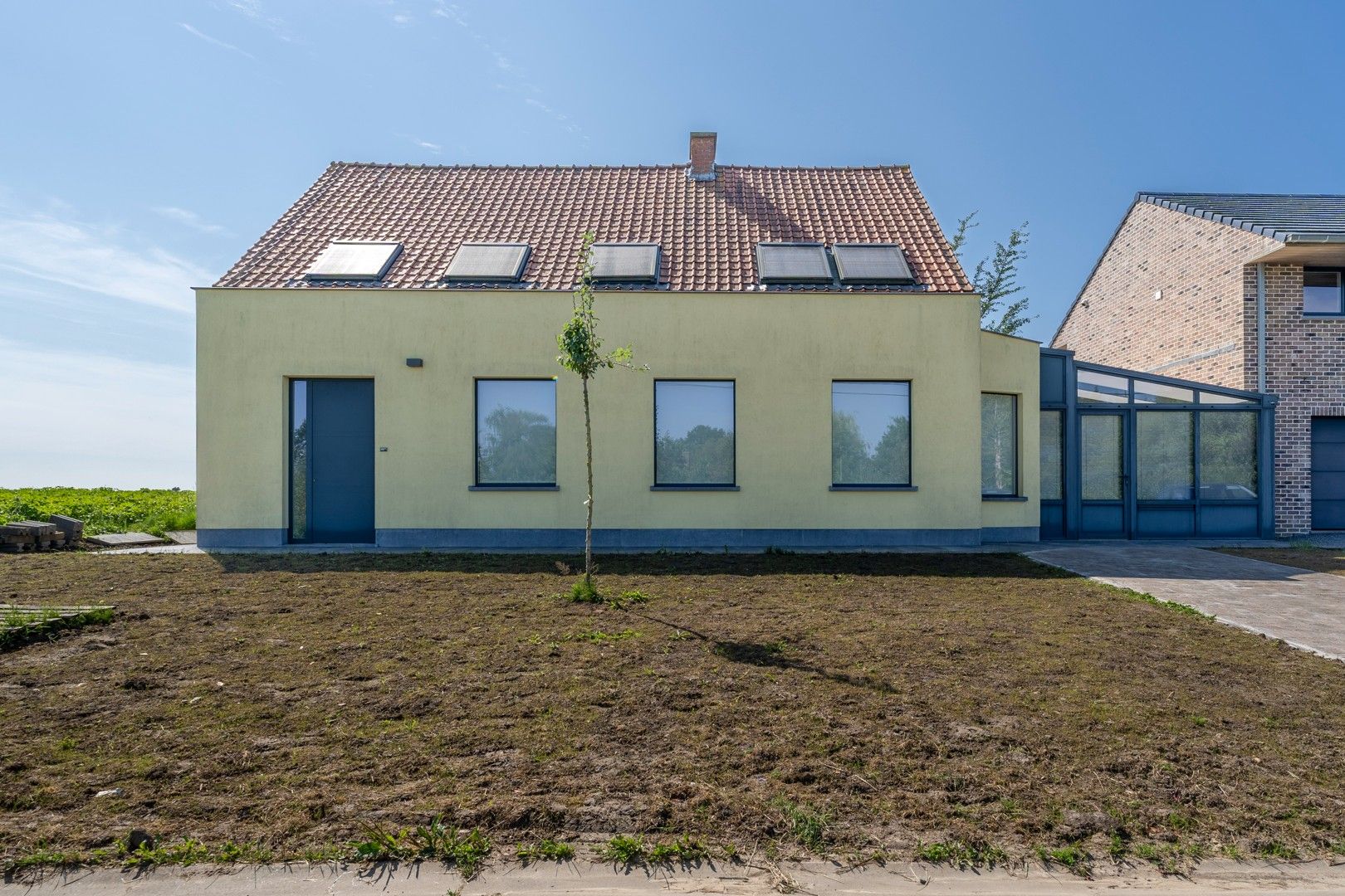 GERENOVEERDE WONING IN LANDELIJKE OMGEVING TE OOSTNIEUWKERKE foto 2