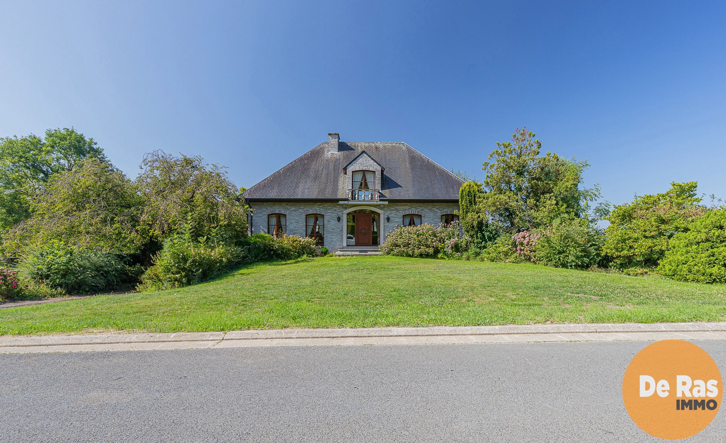Hoofdfoto van de publicatie: AFFLIGEM - Ruime woning met landelijke charme.