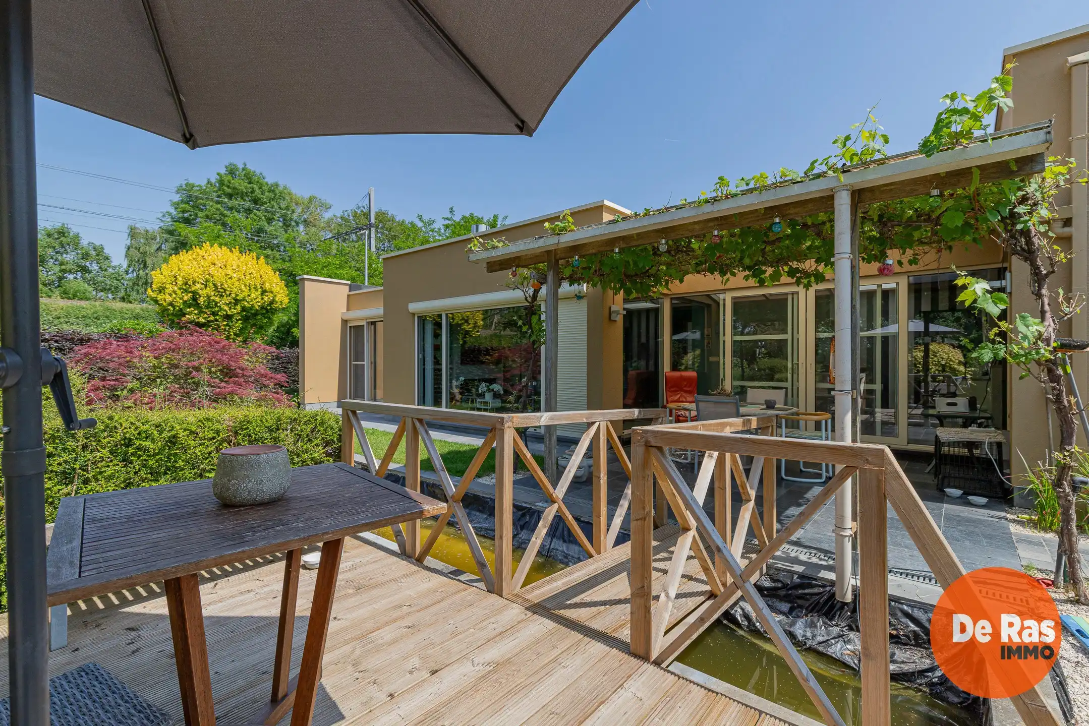 WETTEREN - Open bebouwing in rustige straat met leuke tuin foto 24