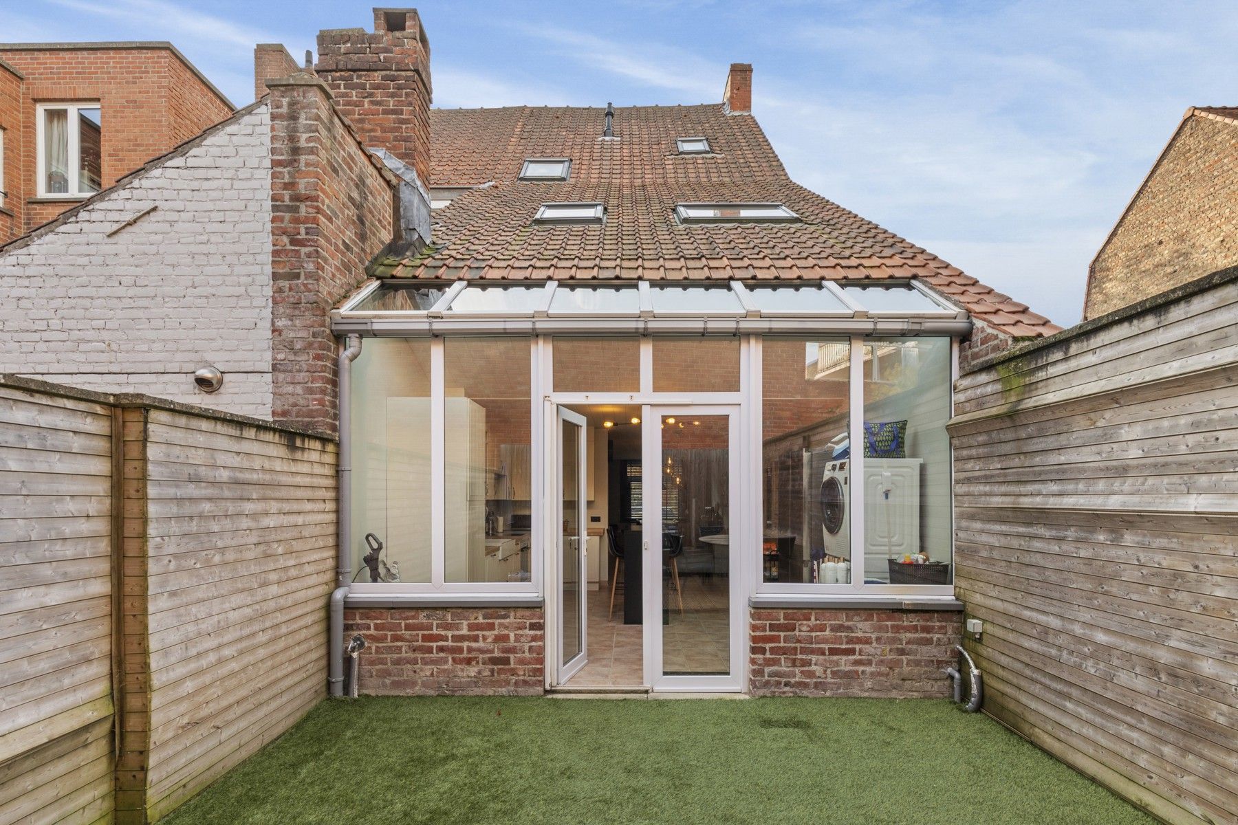 Stijlvolle instapklare 3 slpk-woning gelegen in Sint-Andries foto 8