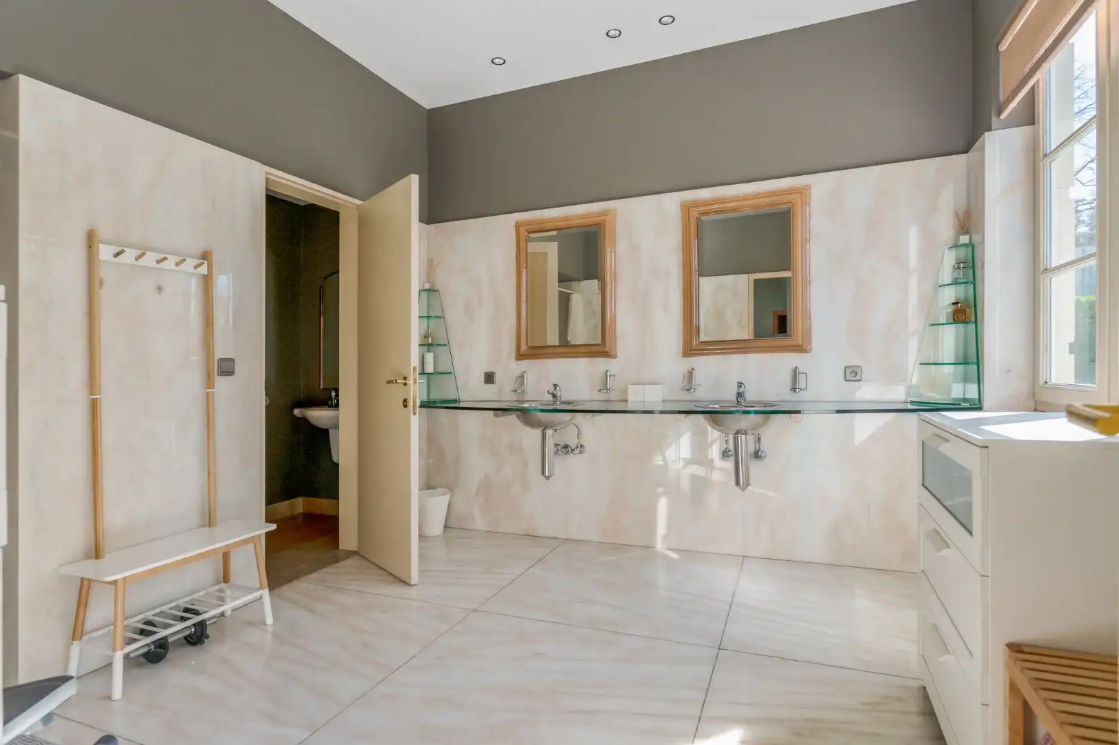 Exclusieve familievilla (413m²) op bosrijke toplocatie te Belsele foto 21