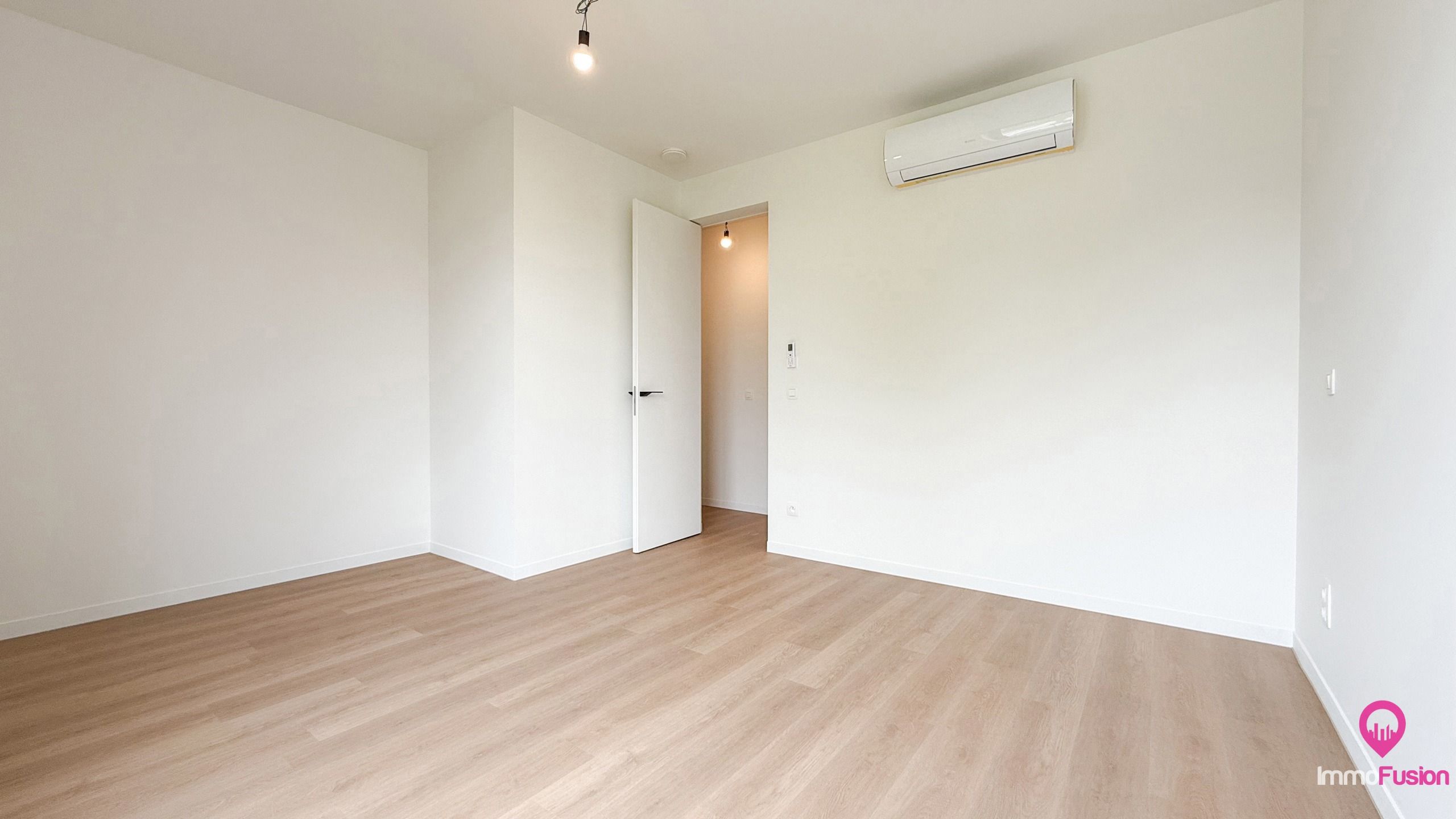 Hoogwaardig afgewerkte woning met industriële look! foto 36