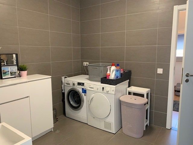 Instapklaar duplexappartement te Aalst foto 15