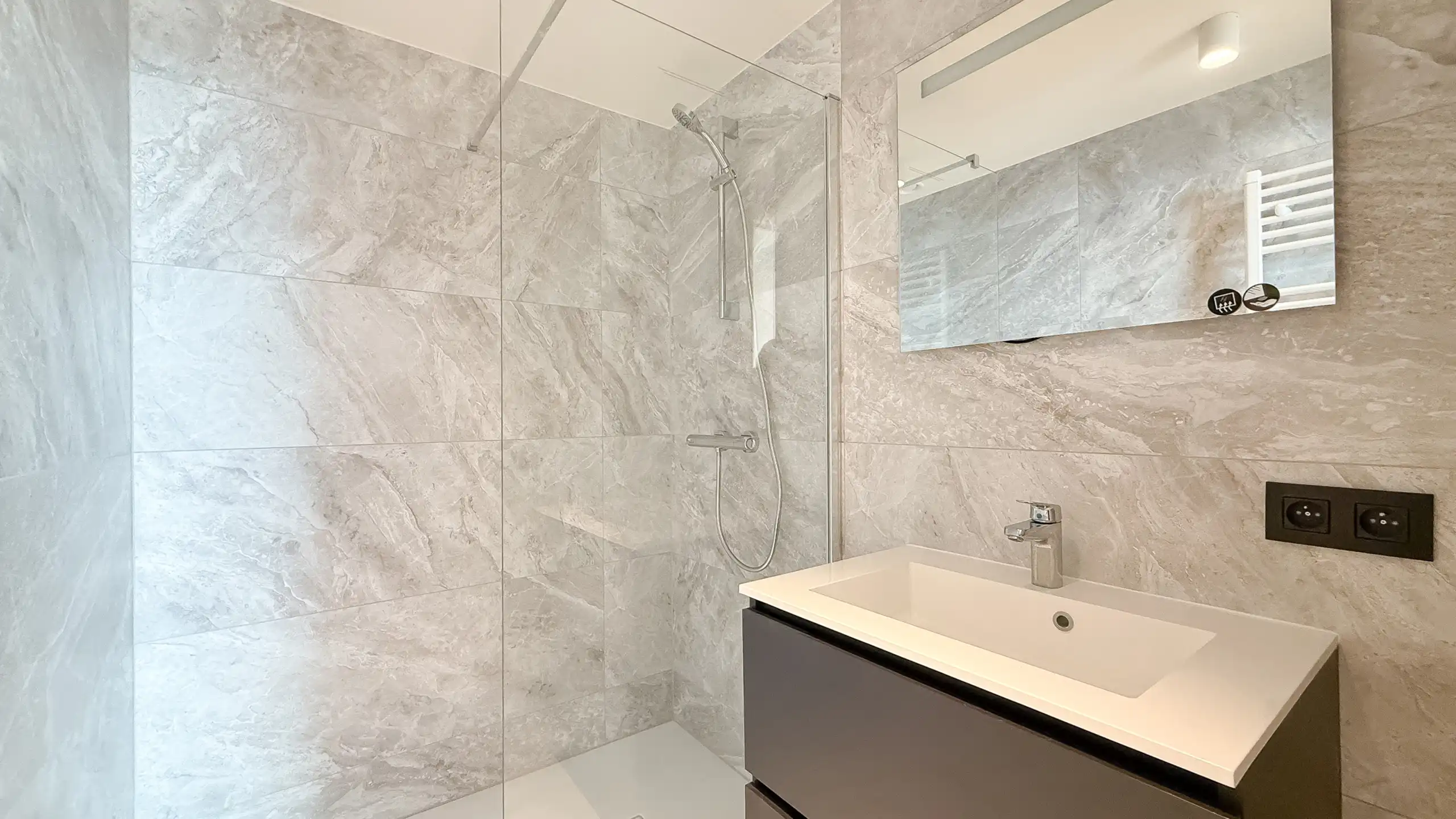 Luxueus appartement met panoramisch uitzicht in “The Tower” foto 24