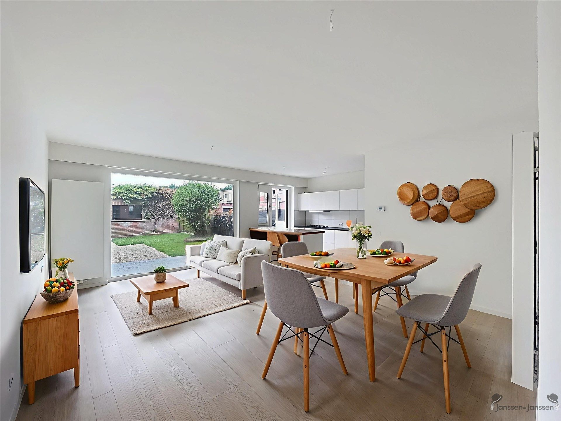 Gelijkvloers appartement met tuin én garagebox in Brasschaat foto {{pictureIndex}}