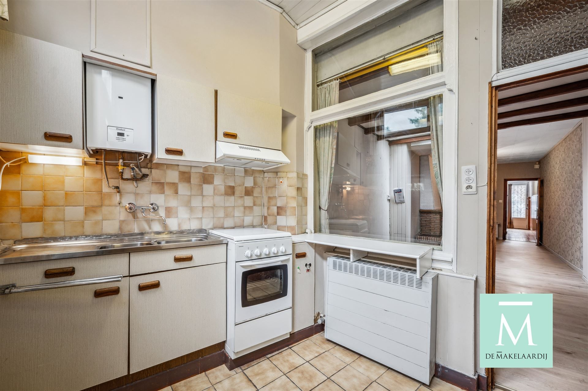 Te renoveren Begijnenwoning gelegen op een toplocatie! foto 6