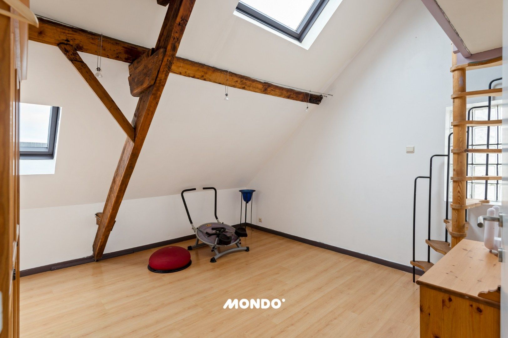 Combinatie van handel en wonen in centraal gelegen pand foto 22