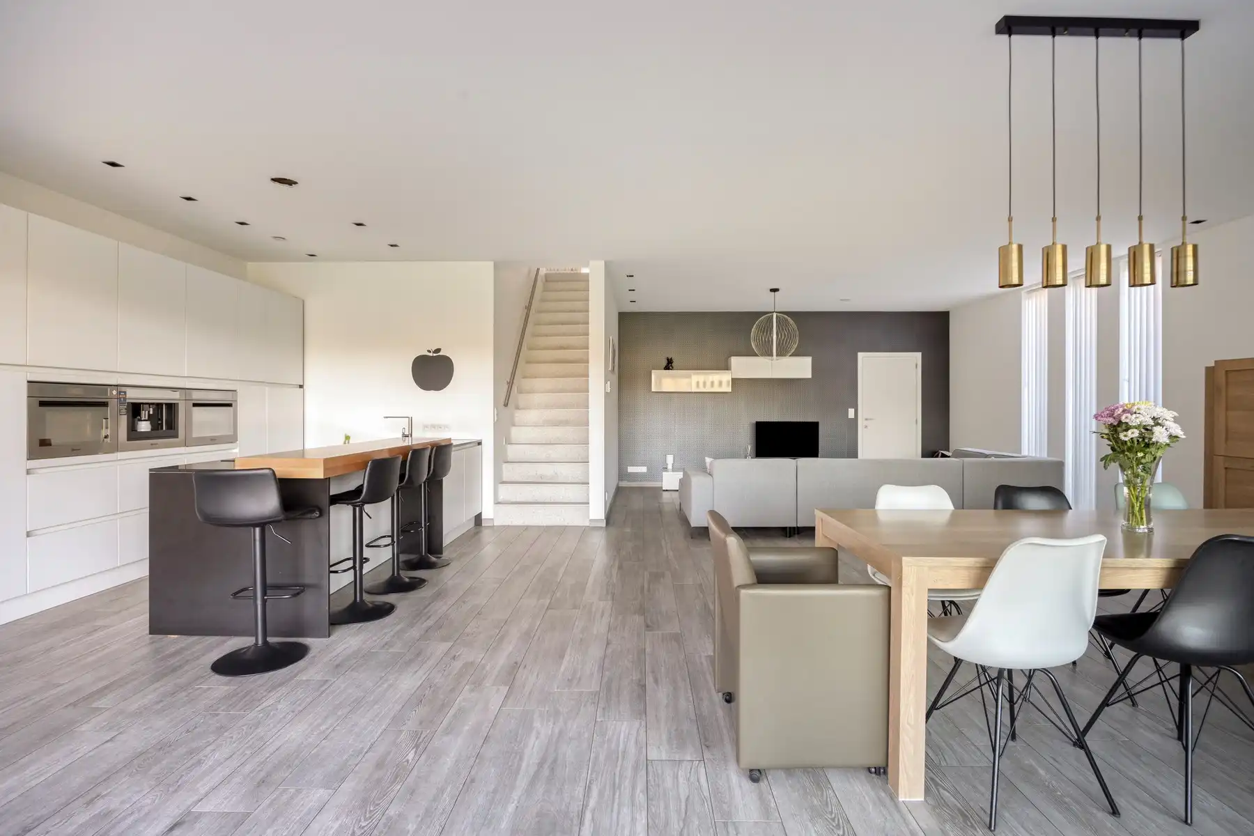 Instapklare, luxueuze woning met praktijkruimte foto 7
