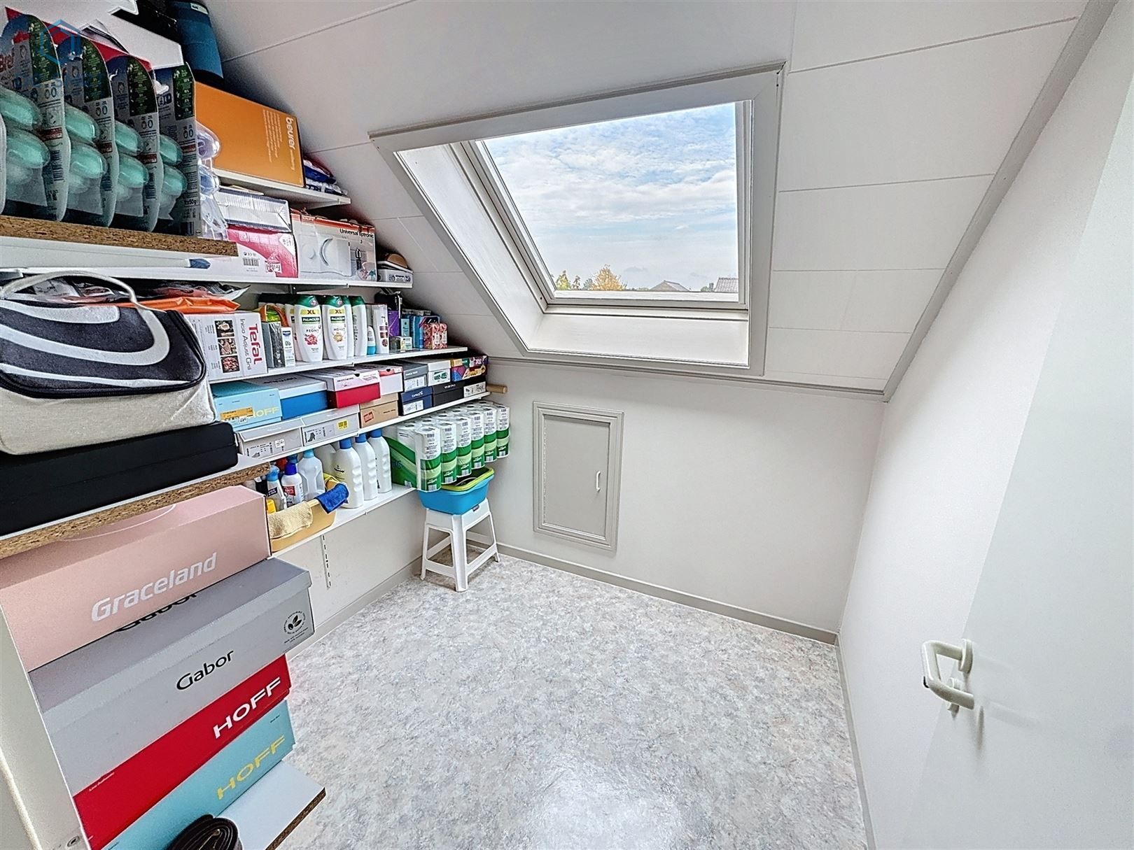Instapklare gezinswoning met 3 slaapkamers, ruime tuin, garage en energiezuinige troeven vlakbij centrum Geraardsbergen foto 23